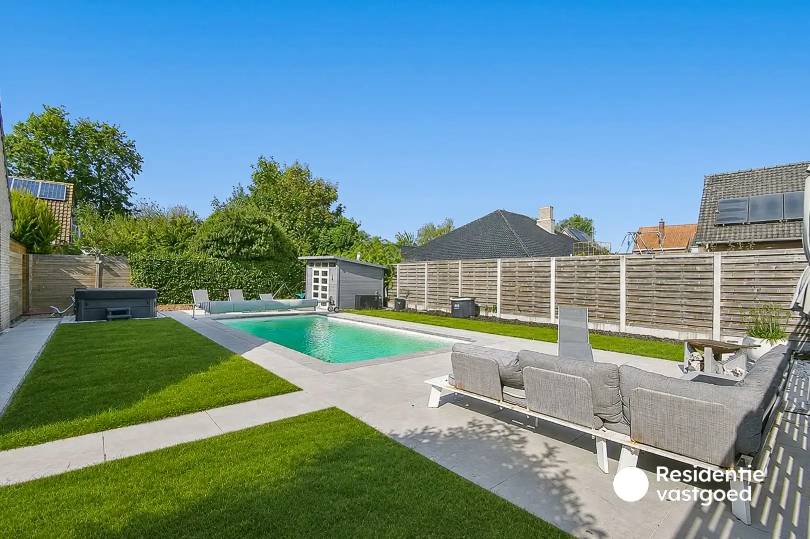 Rustig gelegen villa met verwarmd zwembad en ruime tuin foto 7