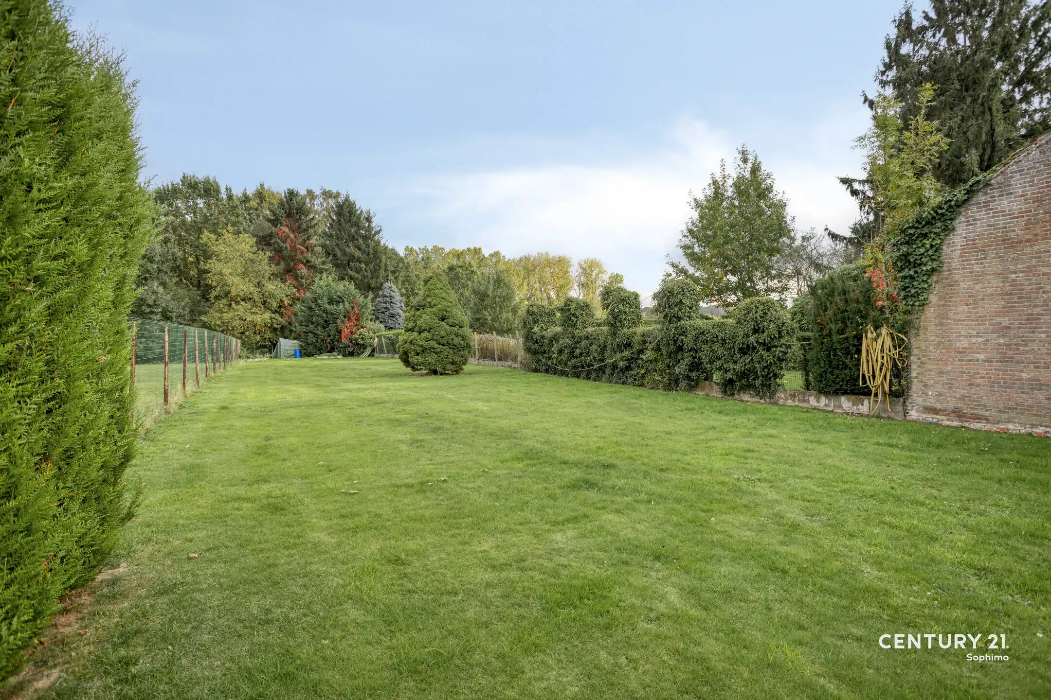 Halfopen bebouwing op perceel van 11a95 foto 15