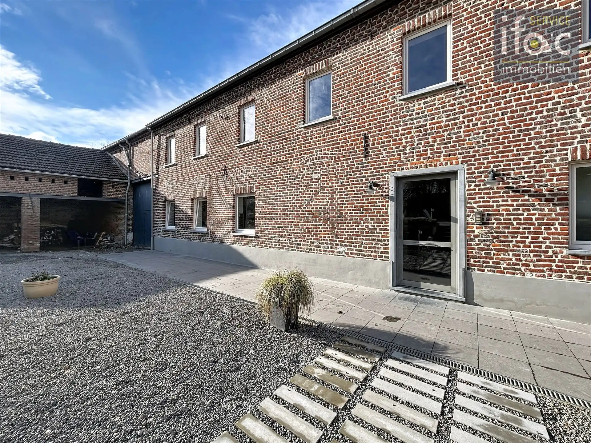 Gelijkvloersappartement met energiezuinige afwerking foto 2