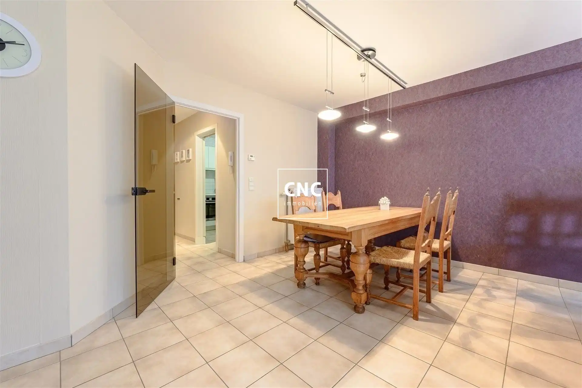 Goed onderhouden 2-SLK appartement met terras in hartje Knokke foto 7