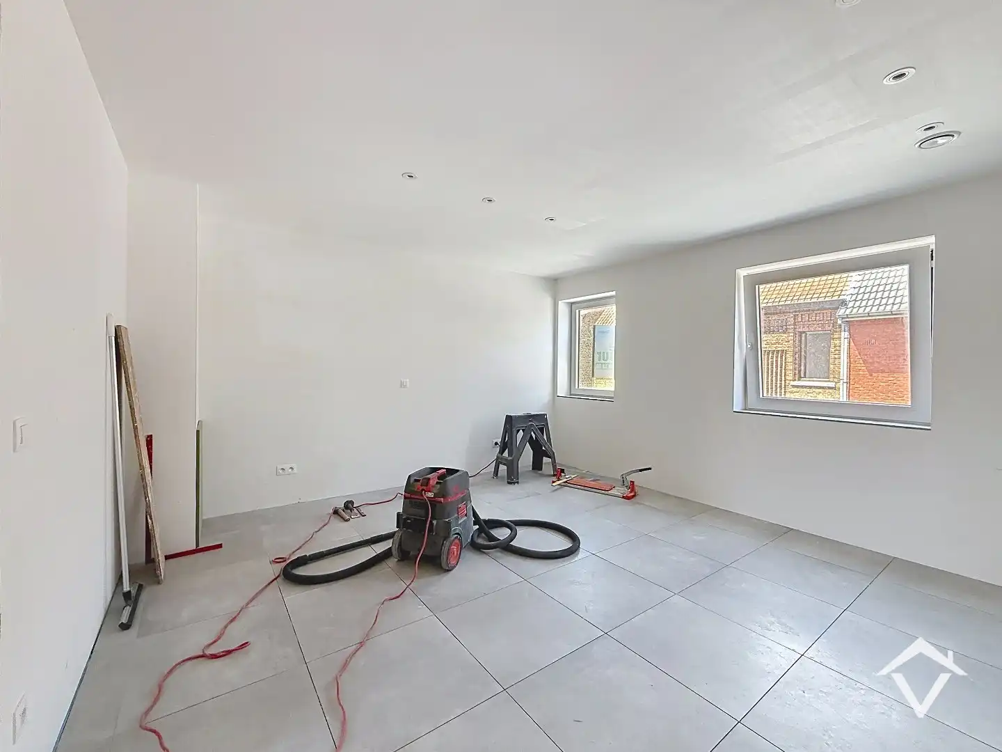 Centraal gelegen nieuwbouwwoning met 3 slaapkamers, tuin en overdekte autostaanplaats foto 15