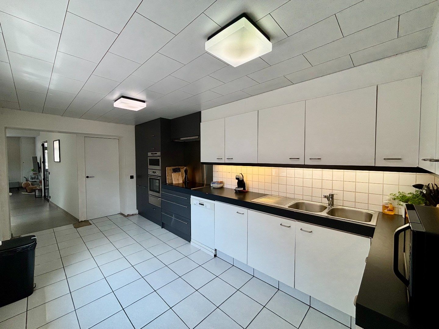Gerenoveerde rijwoning in centrum Vlamertinge foto 13