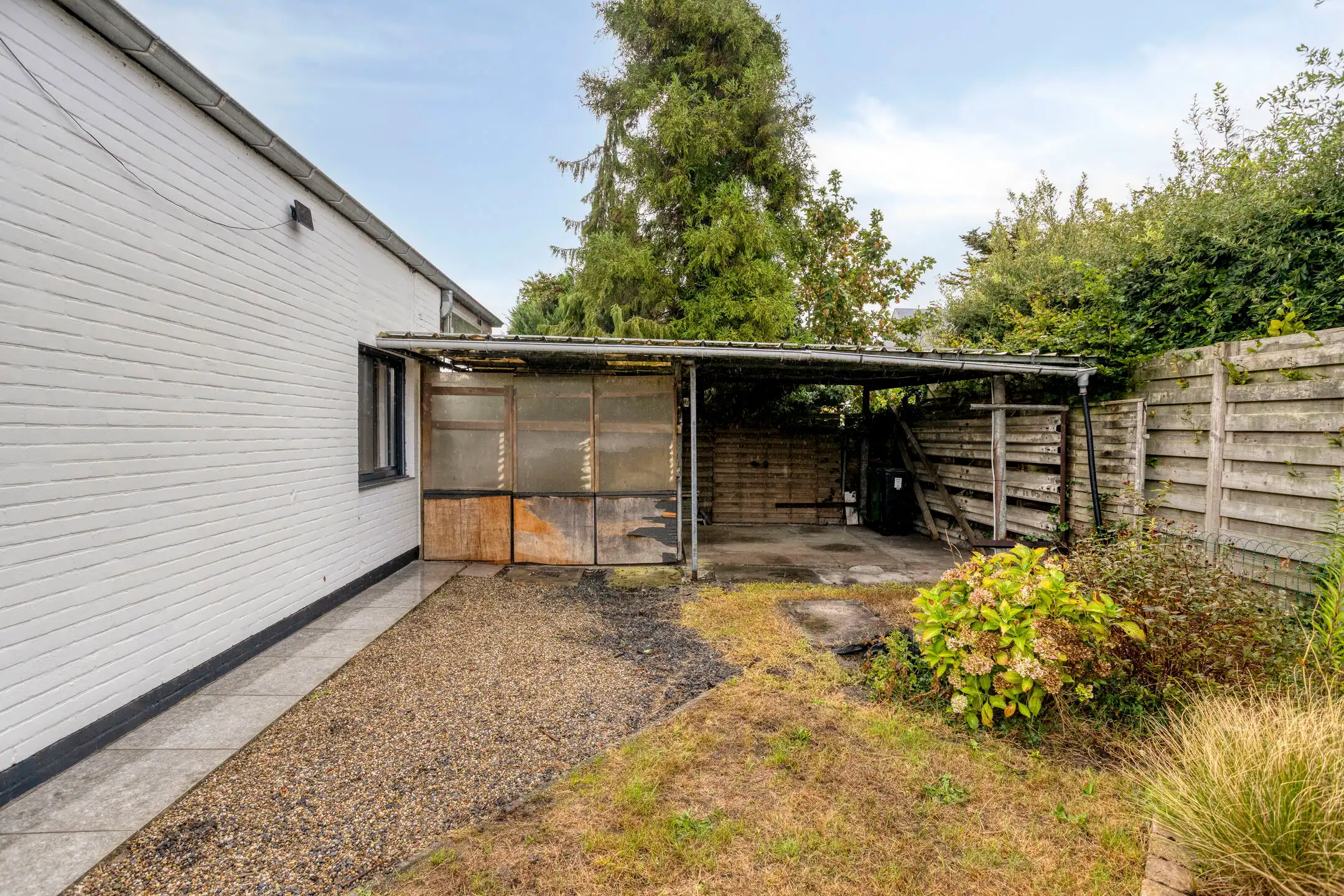 Open bebouwing met twee garages en ruime zolder foto 31