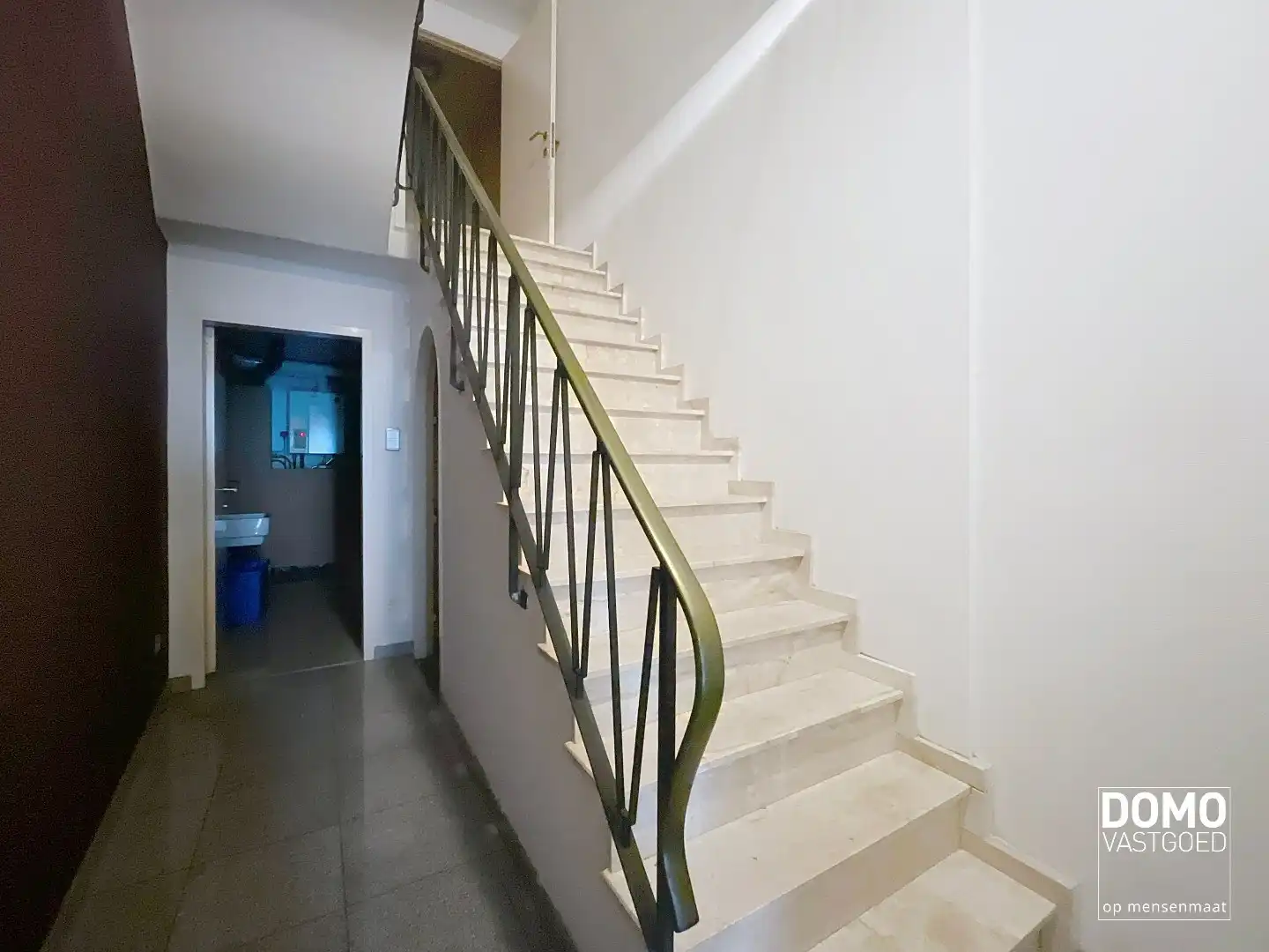 RUIM APPARTEMENT VAN 180 M² MET 2 SLAAPKAMERS, RUIME LEEFRUIMTE EN EPC B TE HERK-DE-STAD foto 8