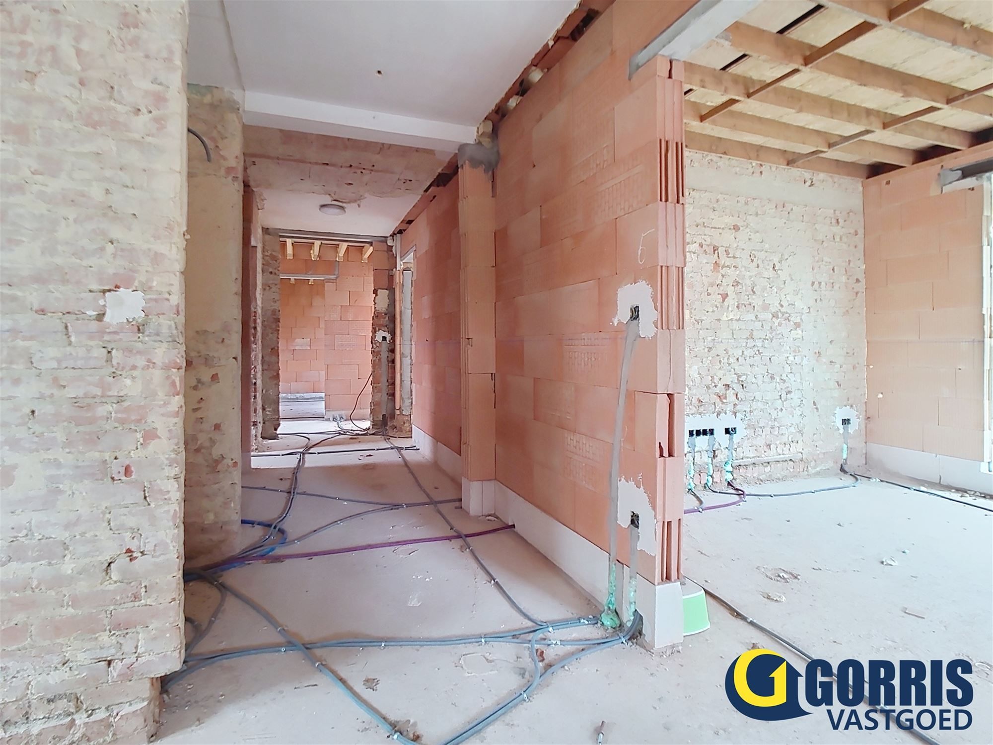 Ruime woning, ruwbouw winddicht te Tremelo foto 5