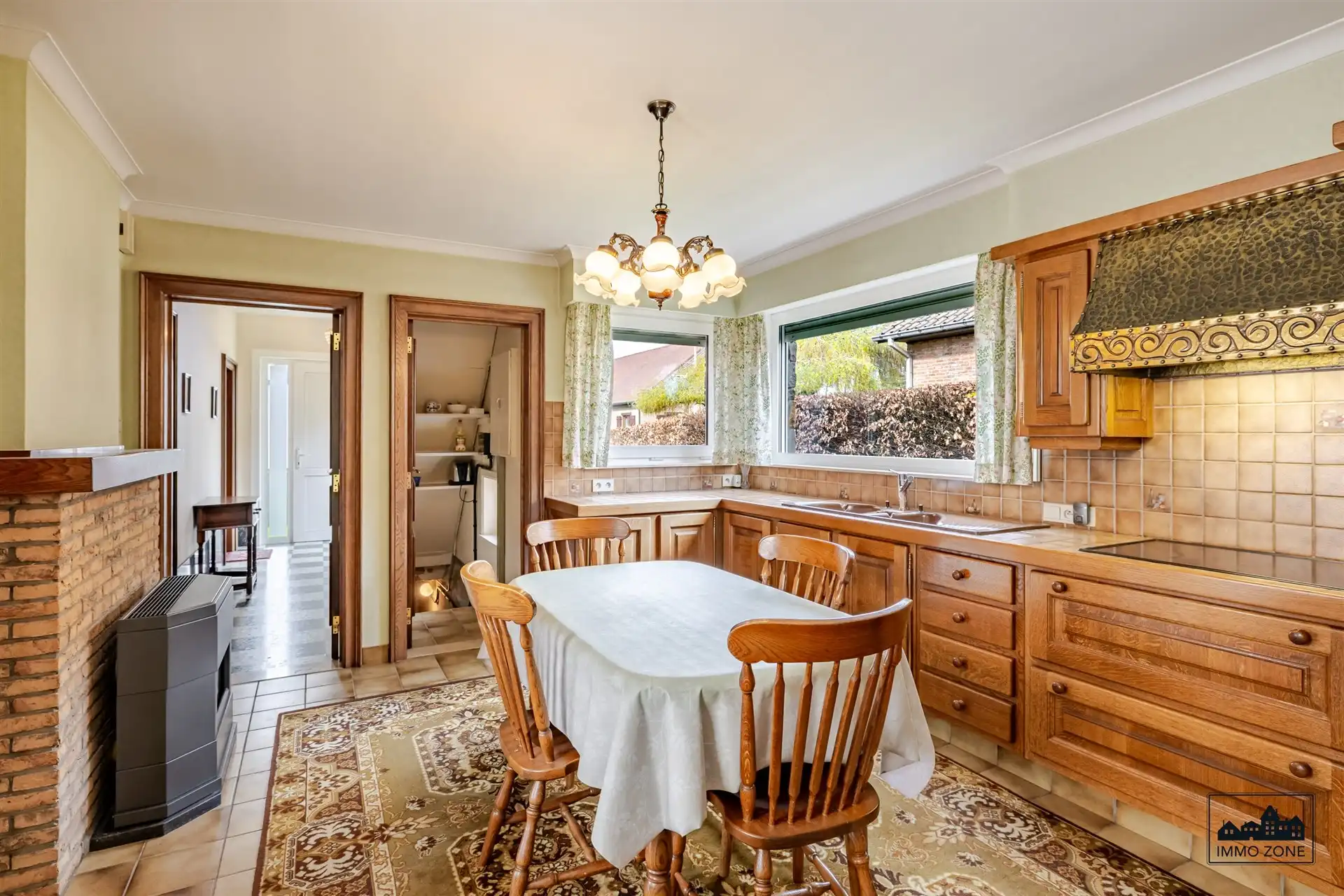 Open bebouwing met 3 slaapkamers op toplocatie foto 9