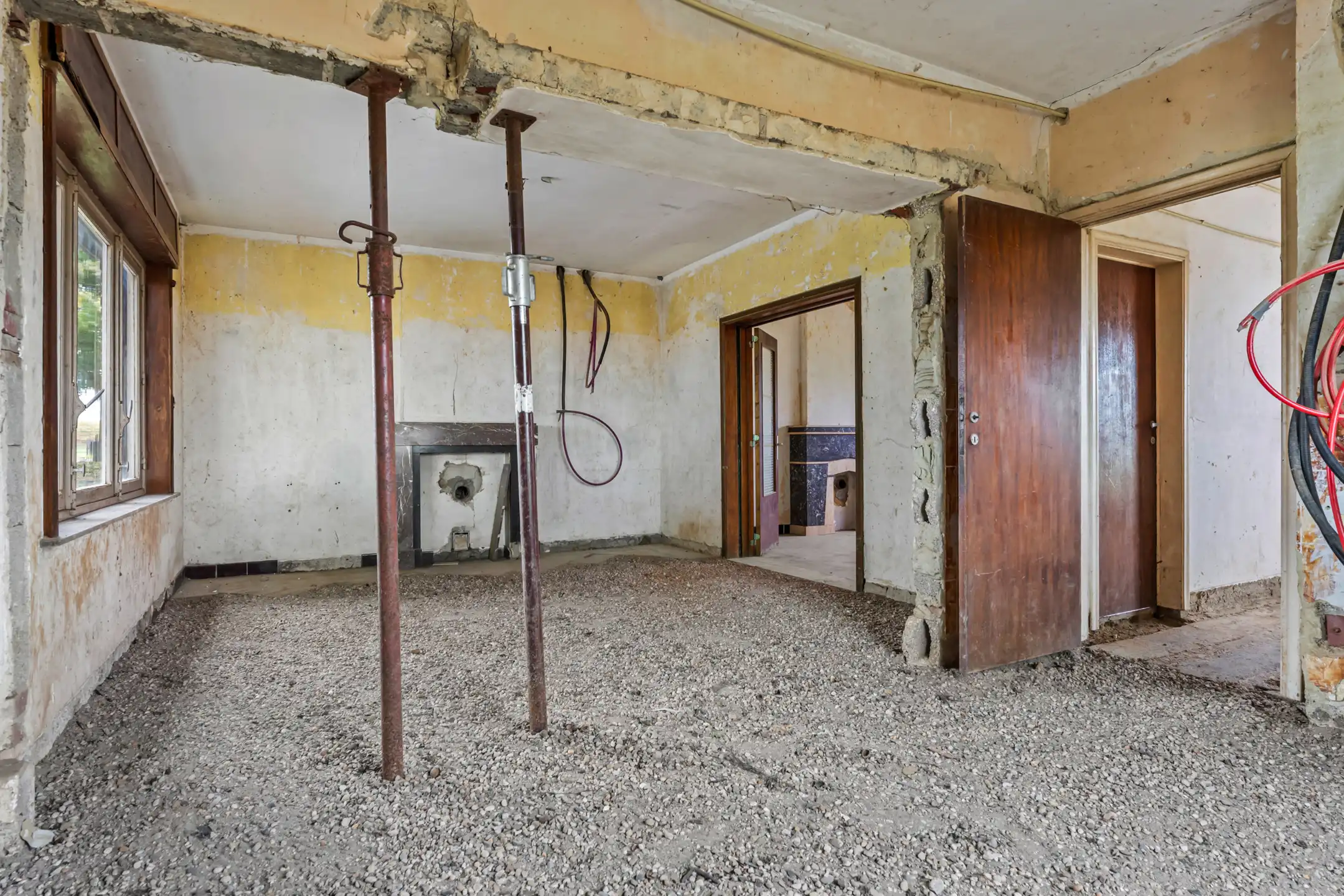 Te renoveren woning op 12a85ca te Valmeer foto 8