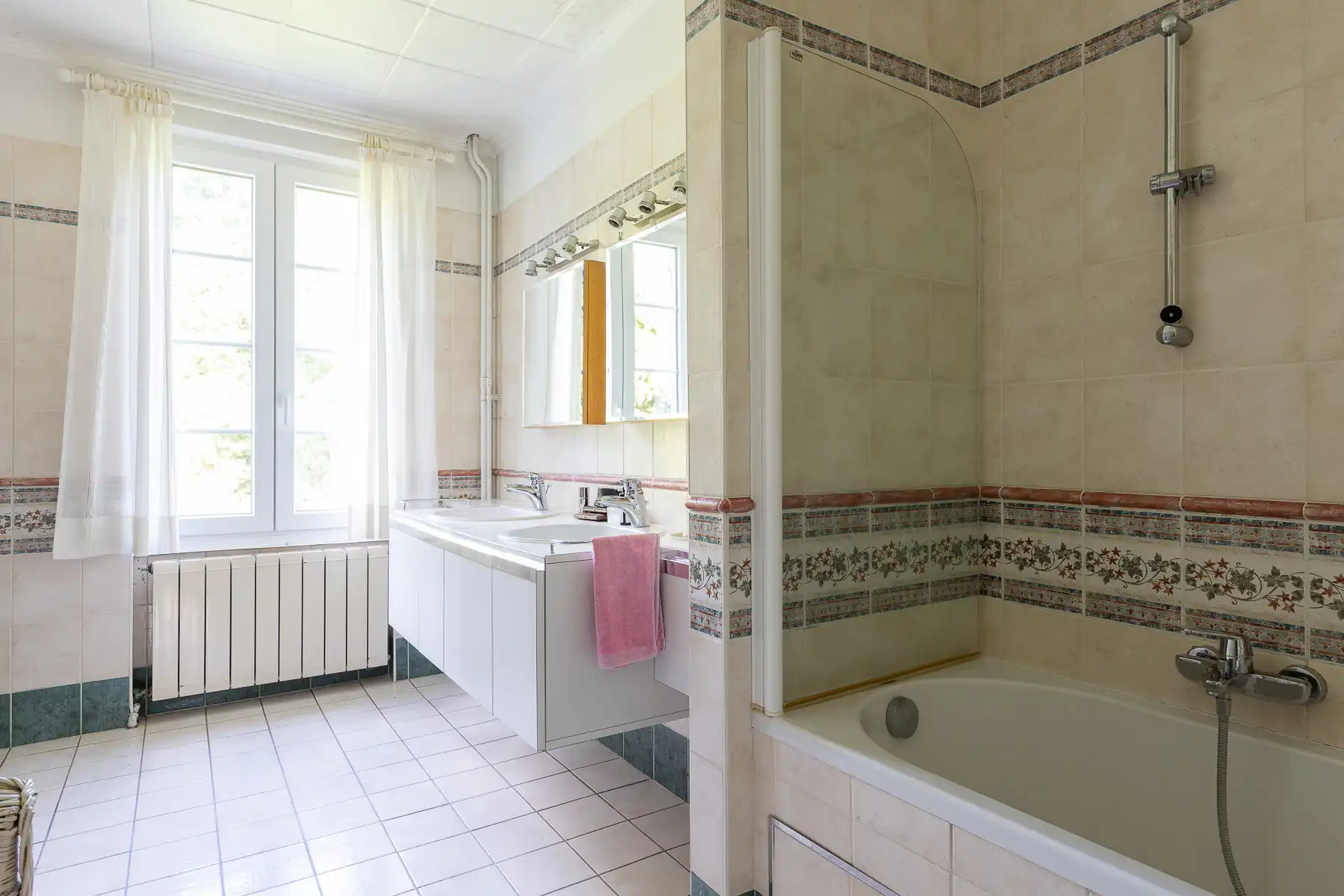 Villa met zwembad, 5 slpk, op 2.270 m2 in Beersel. foto 17
