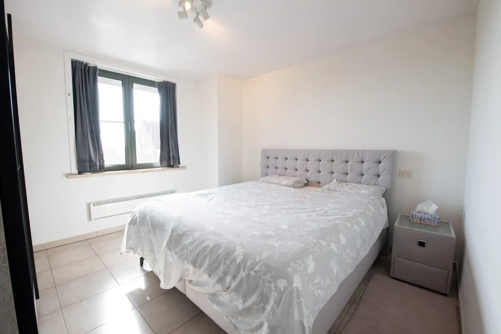 Ruim en verzorgd appartement in het centrum van Zulte! foto 9