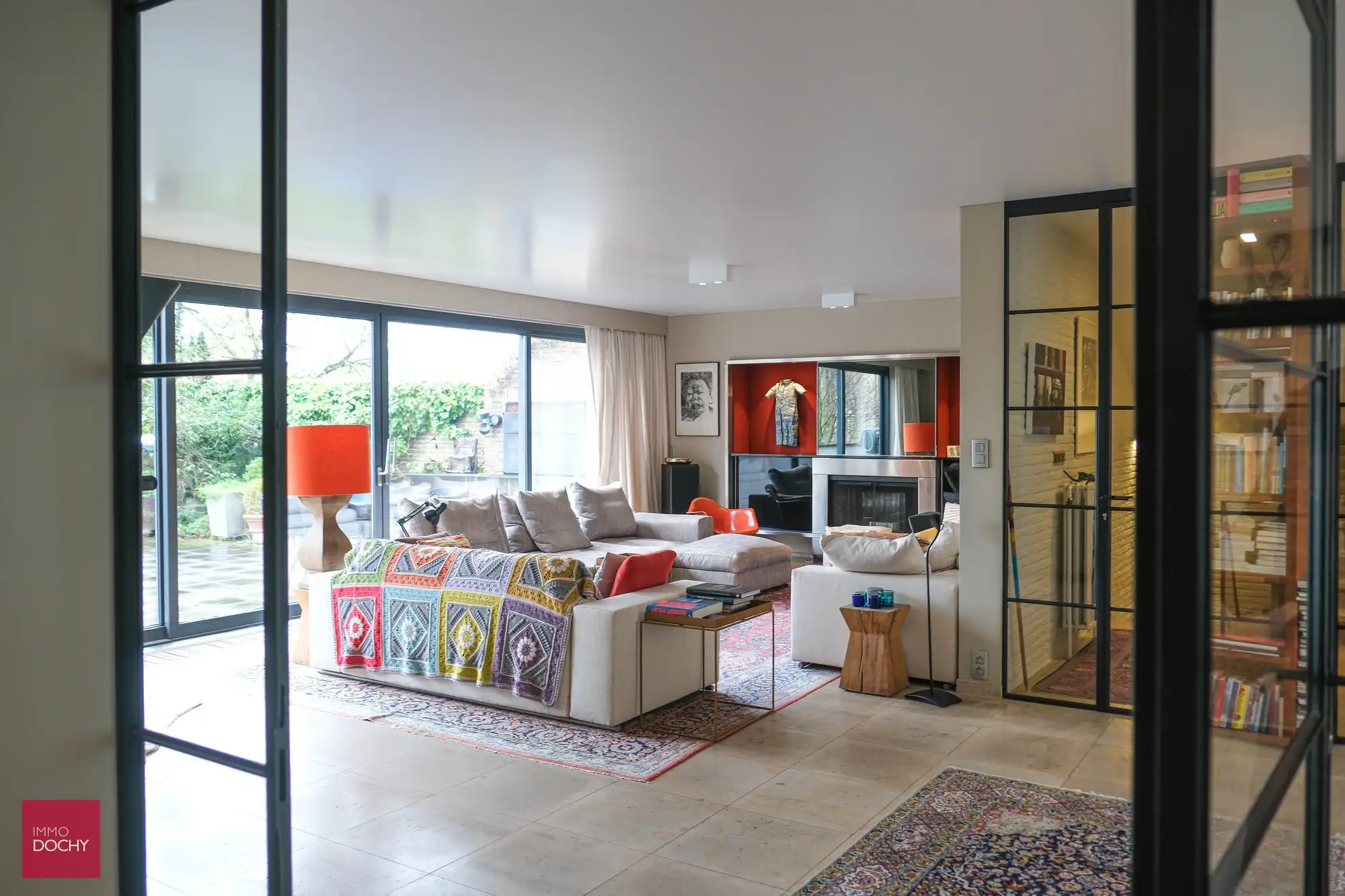 Heel ruime stadswoning met kantoren en tuin foto 6