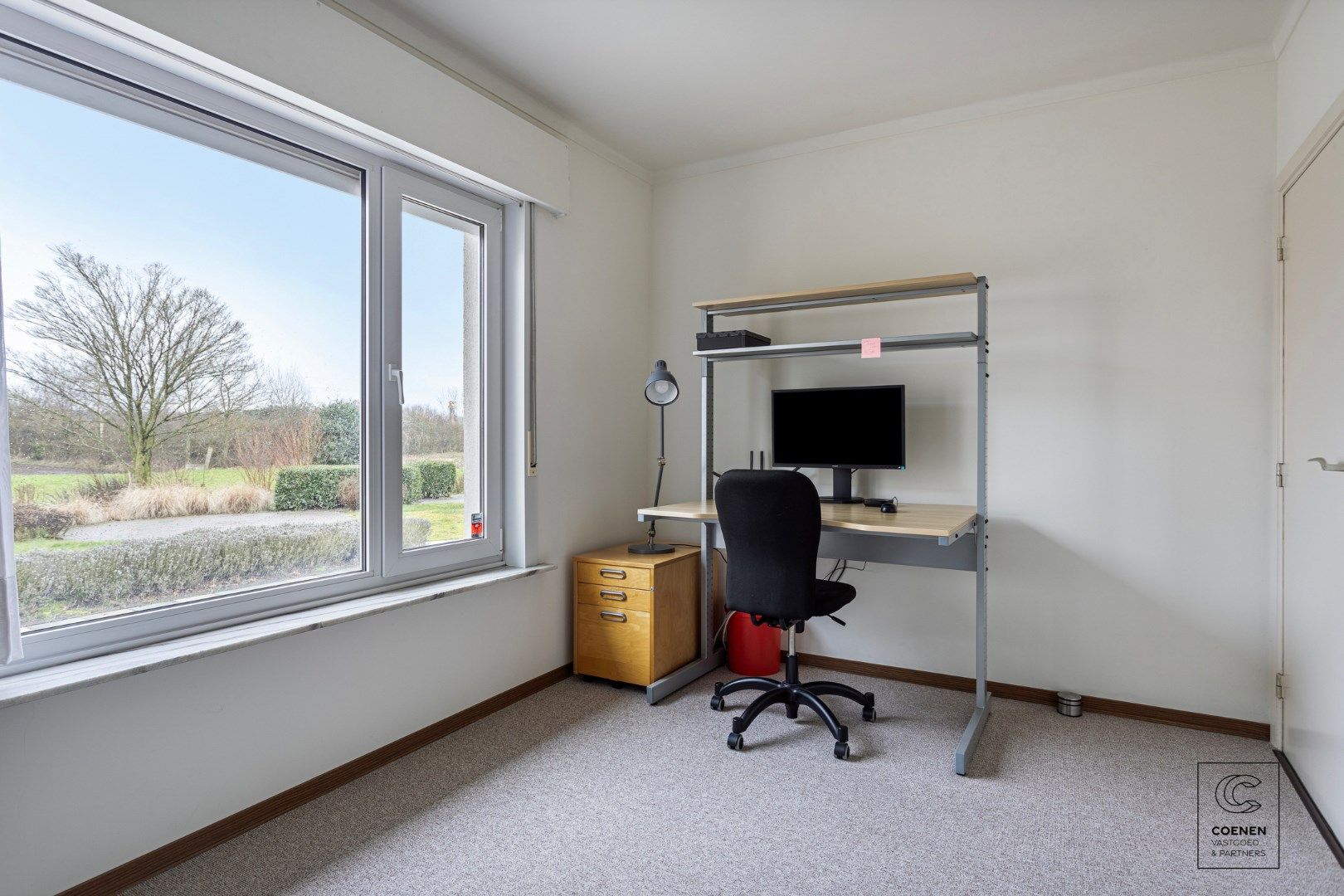 Laagbouwwoning met een bew opp van 194 m², 4 slpk's, op een schitterend perceel van 1807 m² foto 10