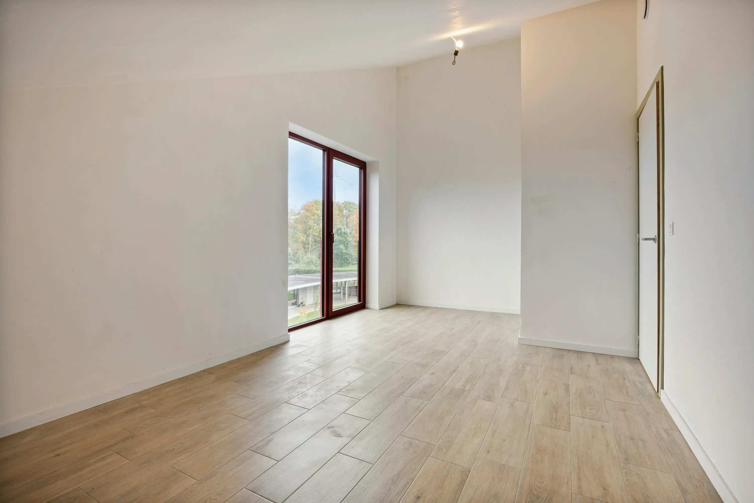 Unieke woning met 3 slaapkamers en twee badkamers foto 11