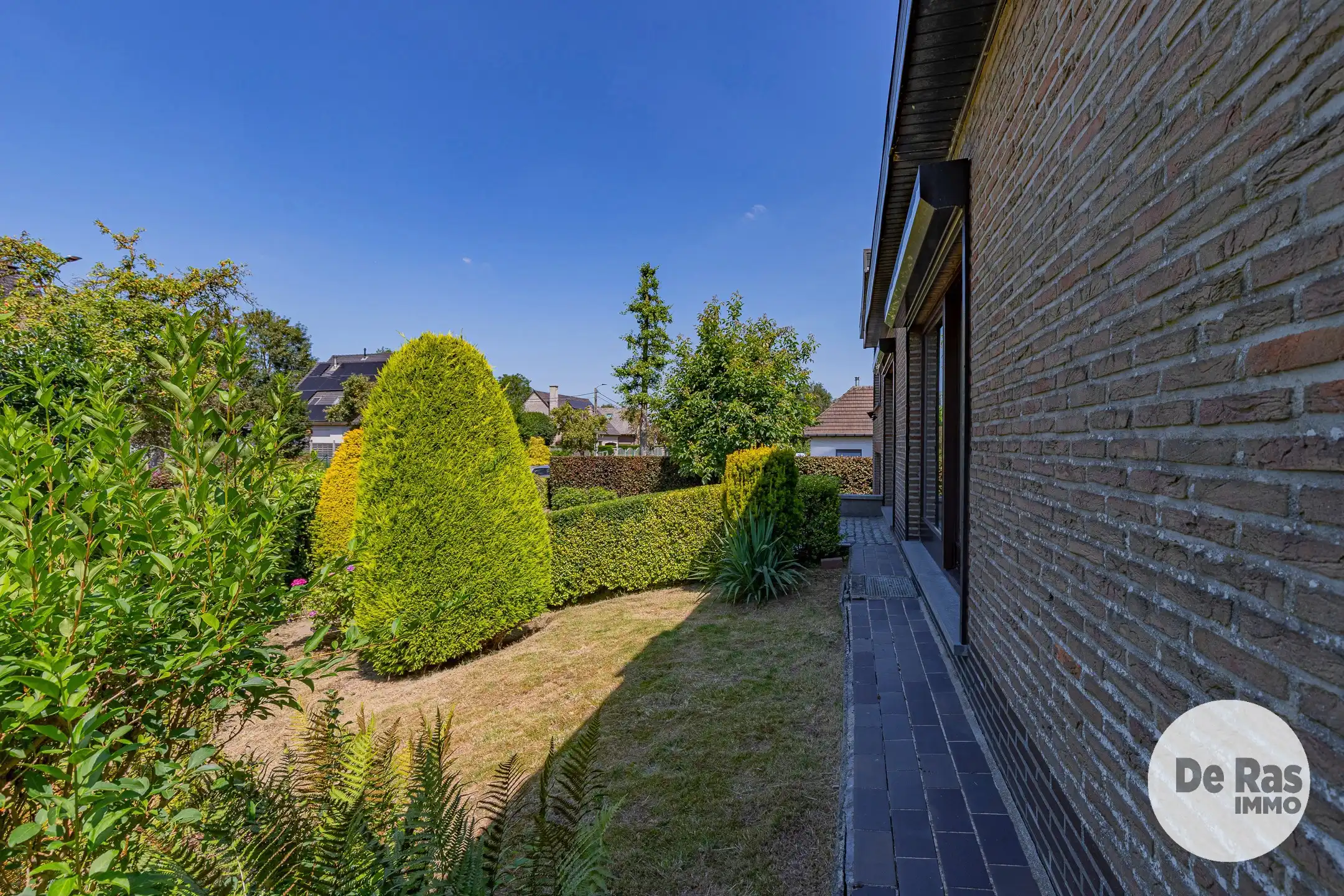 NIEUWERKERKEN – Statige en bijzonder ruime gezinswoning  foto 37