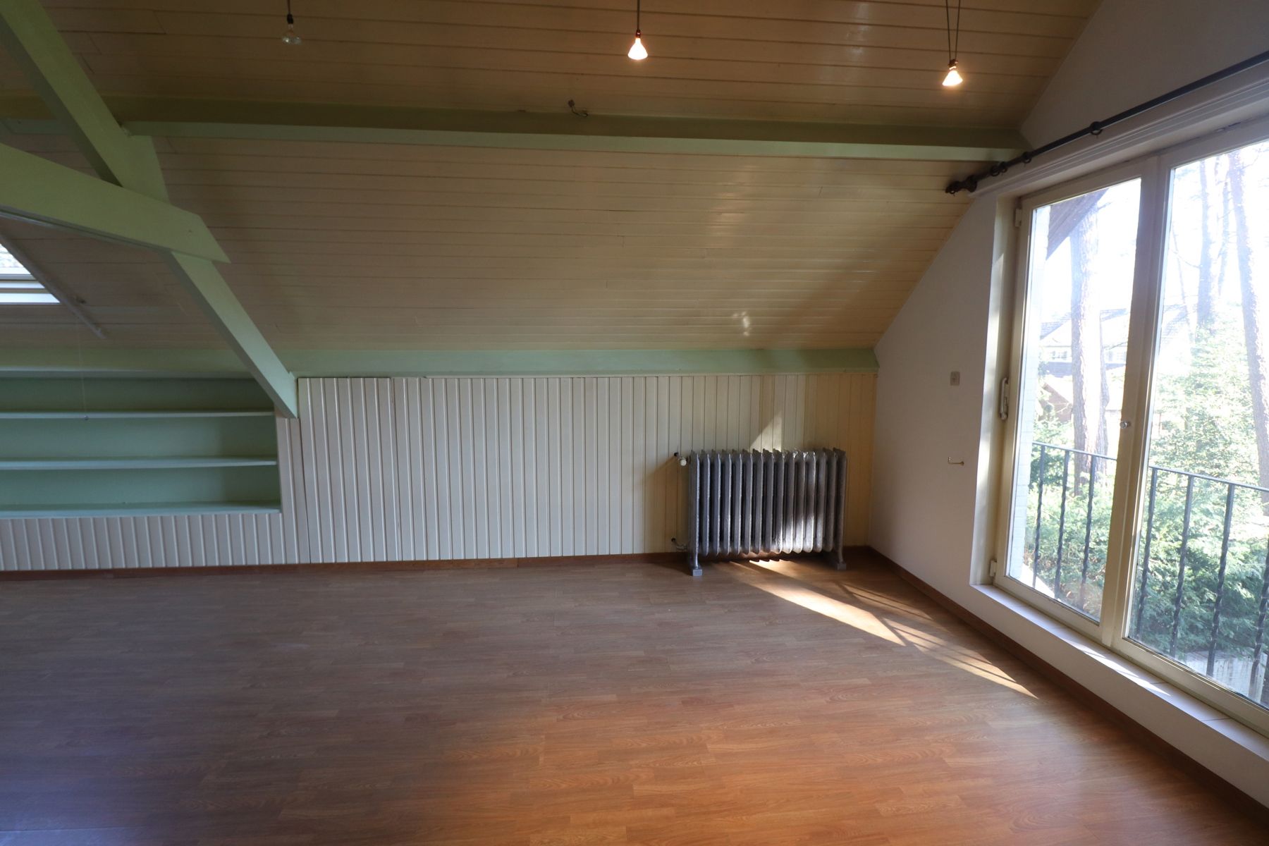 Charmante villa met 5 slaapkamers op een perceel van 1.785m² - Gelegen in een rustige en kindvriendelijke verkaveling. foto 18