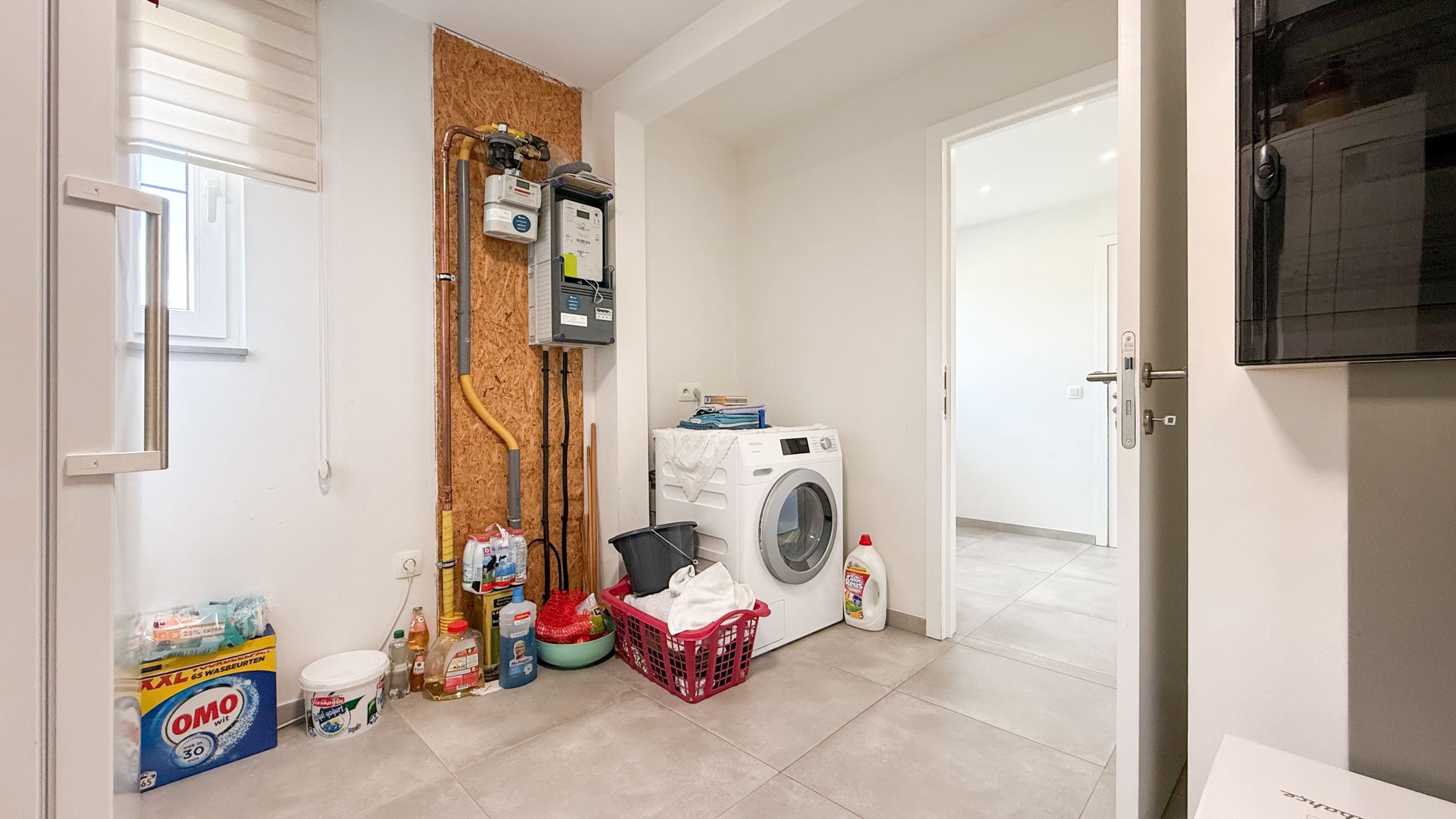 Instapklare, volledig vernieuwde woning met tuin in Beringen foto 13