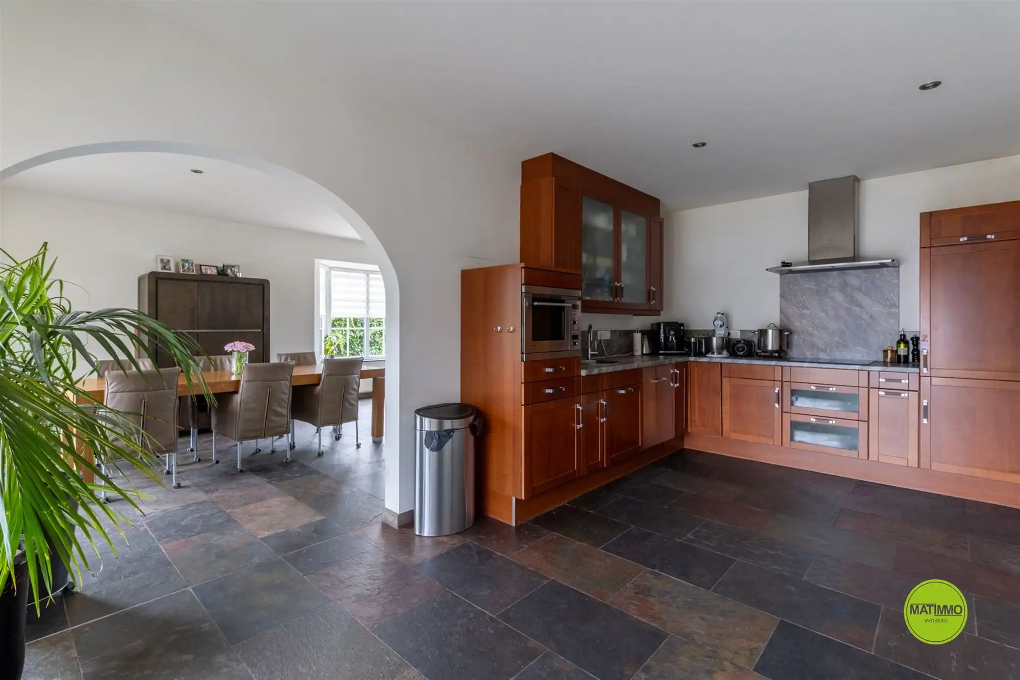 Instapklare vrijstaande woning met praktijkruimte foto 7