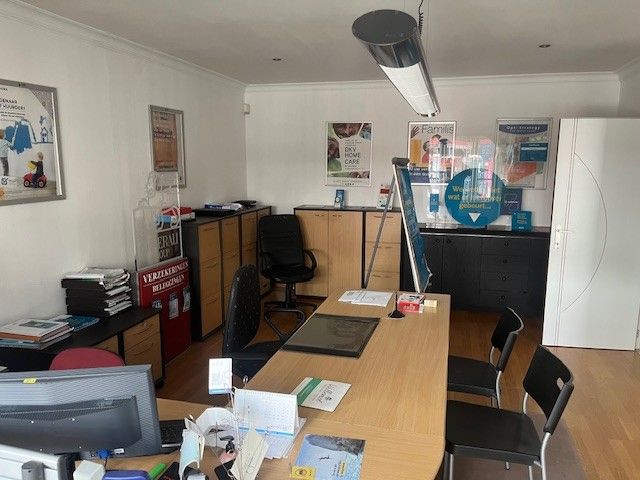 Woning met 3 slaapkamers op topligging in centrum Maasmechelen! foto 8