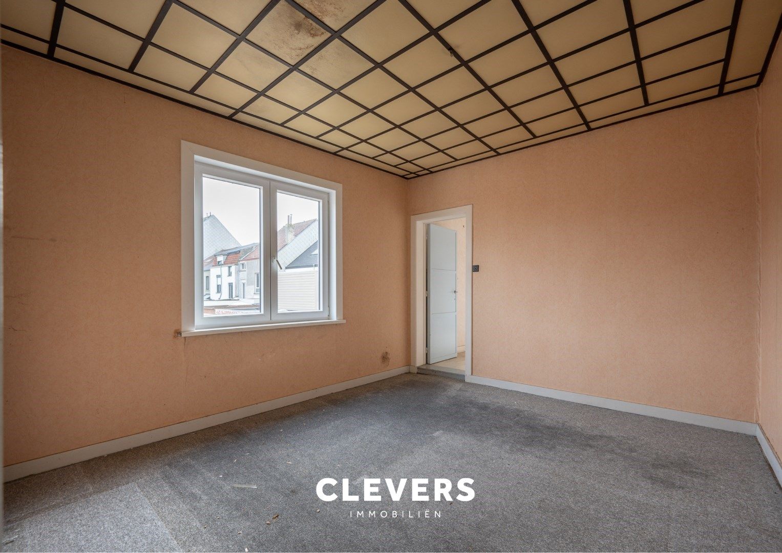 Te renoveren appartement met 2 slaapkamers foto 5