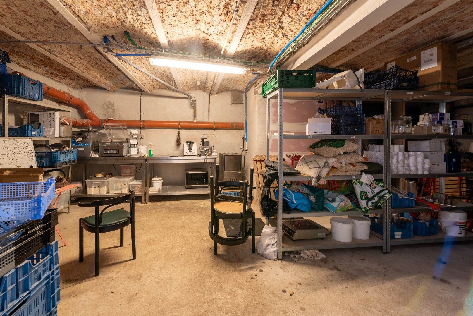 Instapklare winkel op de Oever foto 7