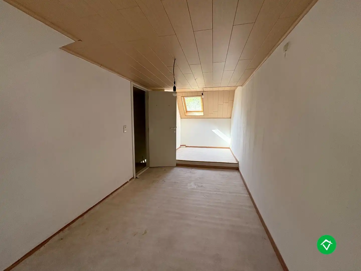 Unieke ruime eigendom op 1169 m² grond met voormalige handelsruimte in centrum Koekelare foto 15