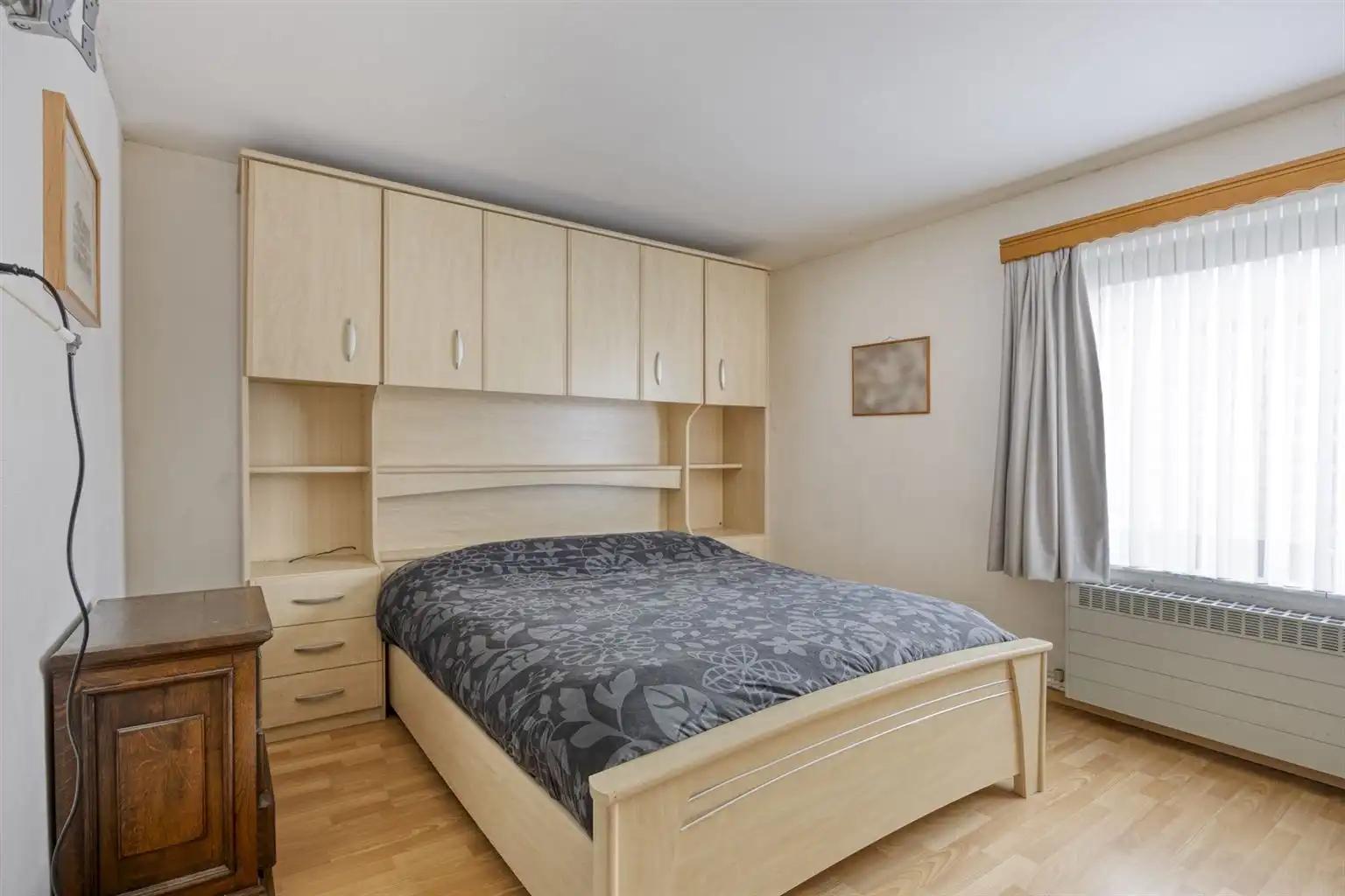 Gelijkvloerse, vrijstaande woning met 3 slaapkamers, omheinde tuin en garage op een rustige locatie nabij het centrum van Maaseik. foto 11