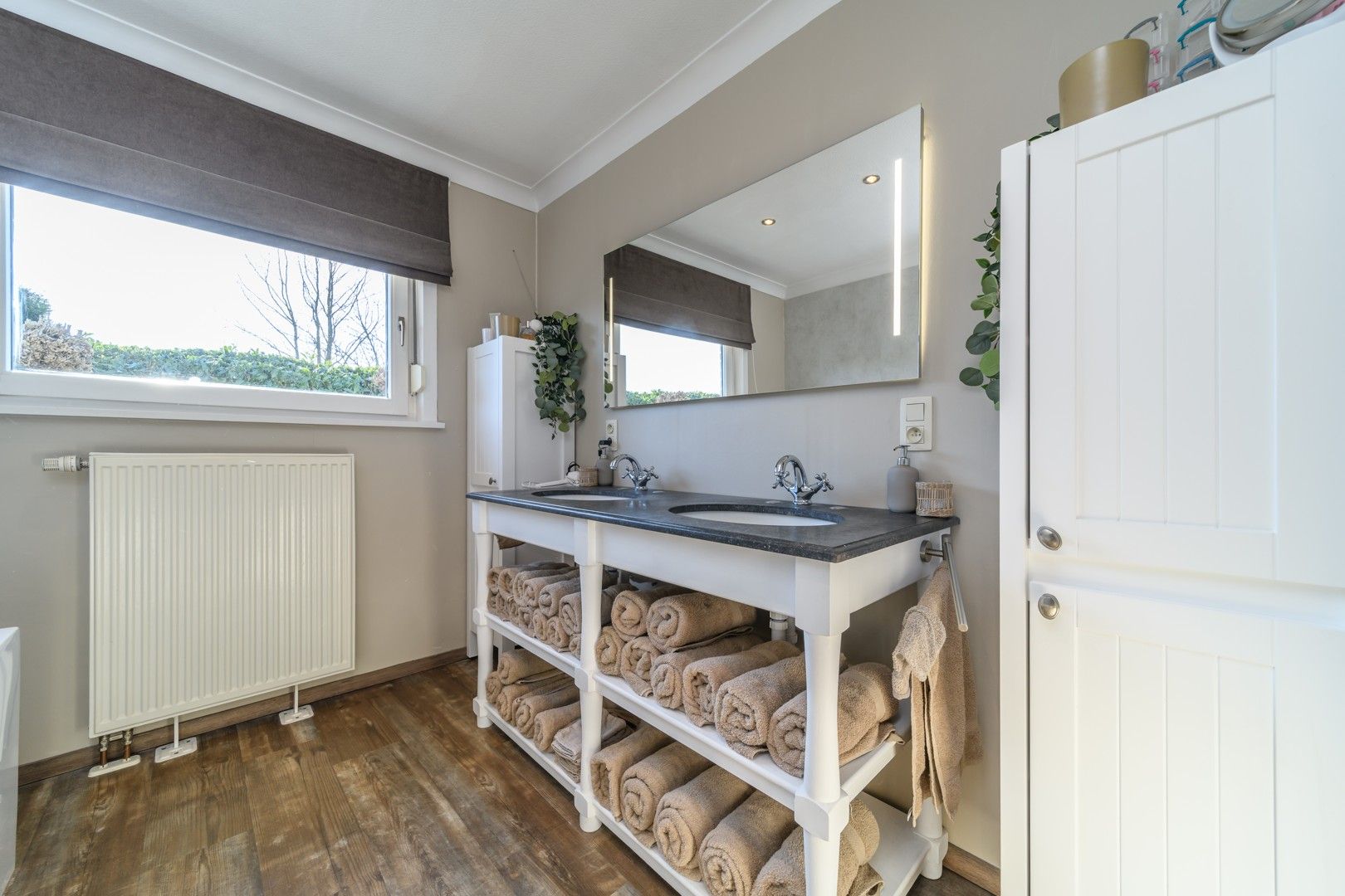 Kwalitatieve afgewerkte villa te Geraardsbergen foto 9