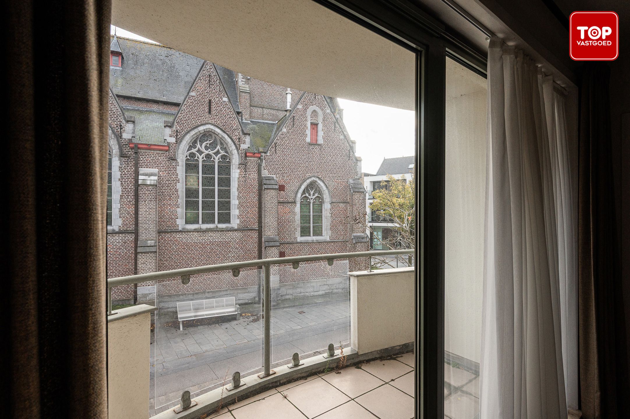 Instapklaar en energiezuinig appartement met 2 slaapkamers en terrassen foto 17