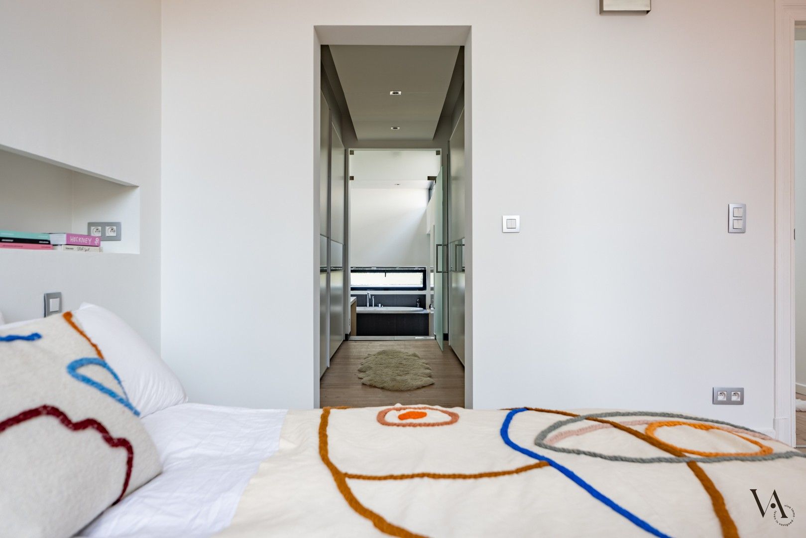 Exclusieve gerenoveerde burgerwoning met overvloedige lichtinval en uniek stadstuintje foto 10