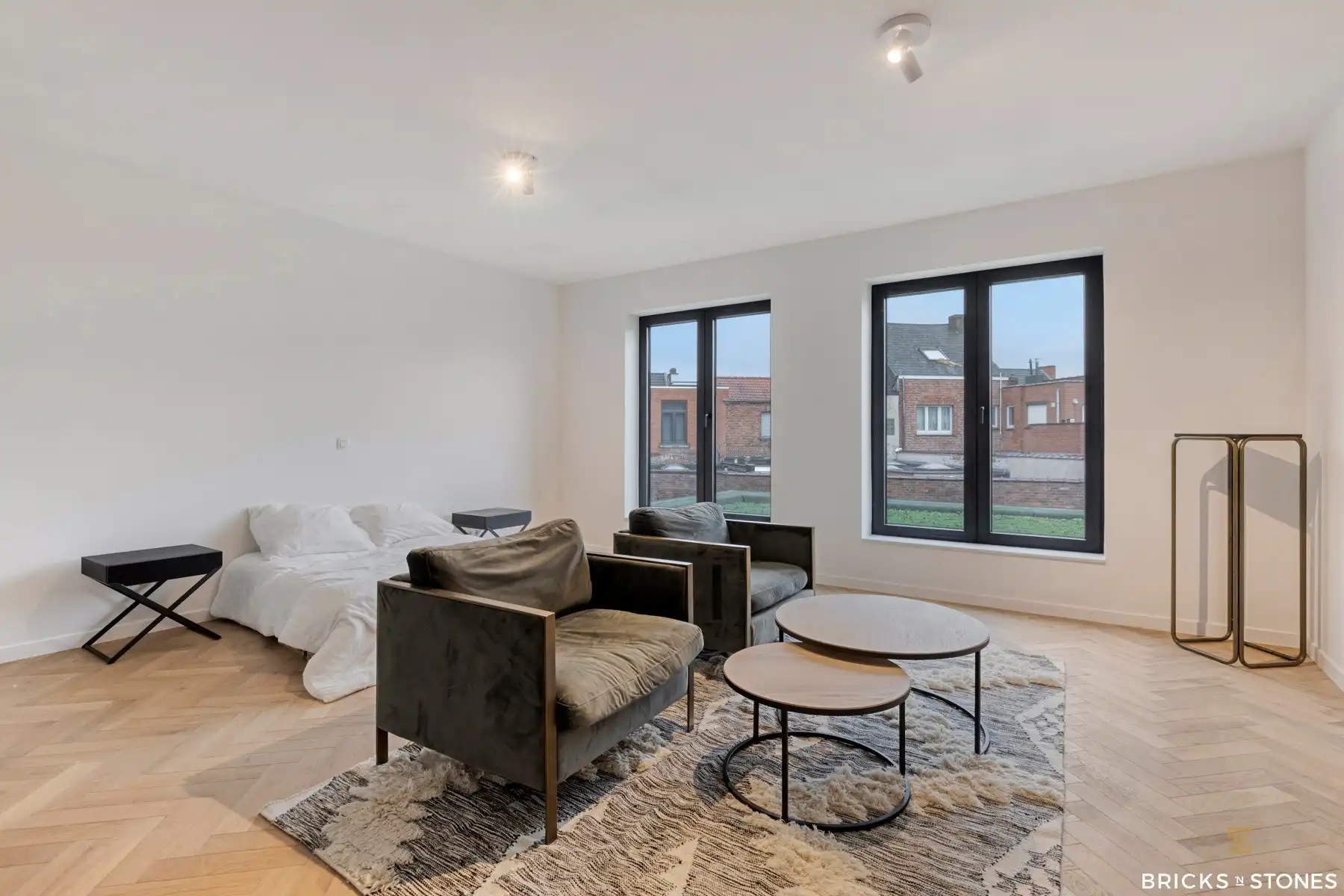 Nieuwbouwwoning met 4 slaapkamers en zonnige tuin foto 11