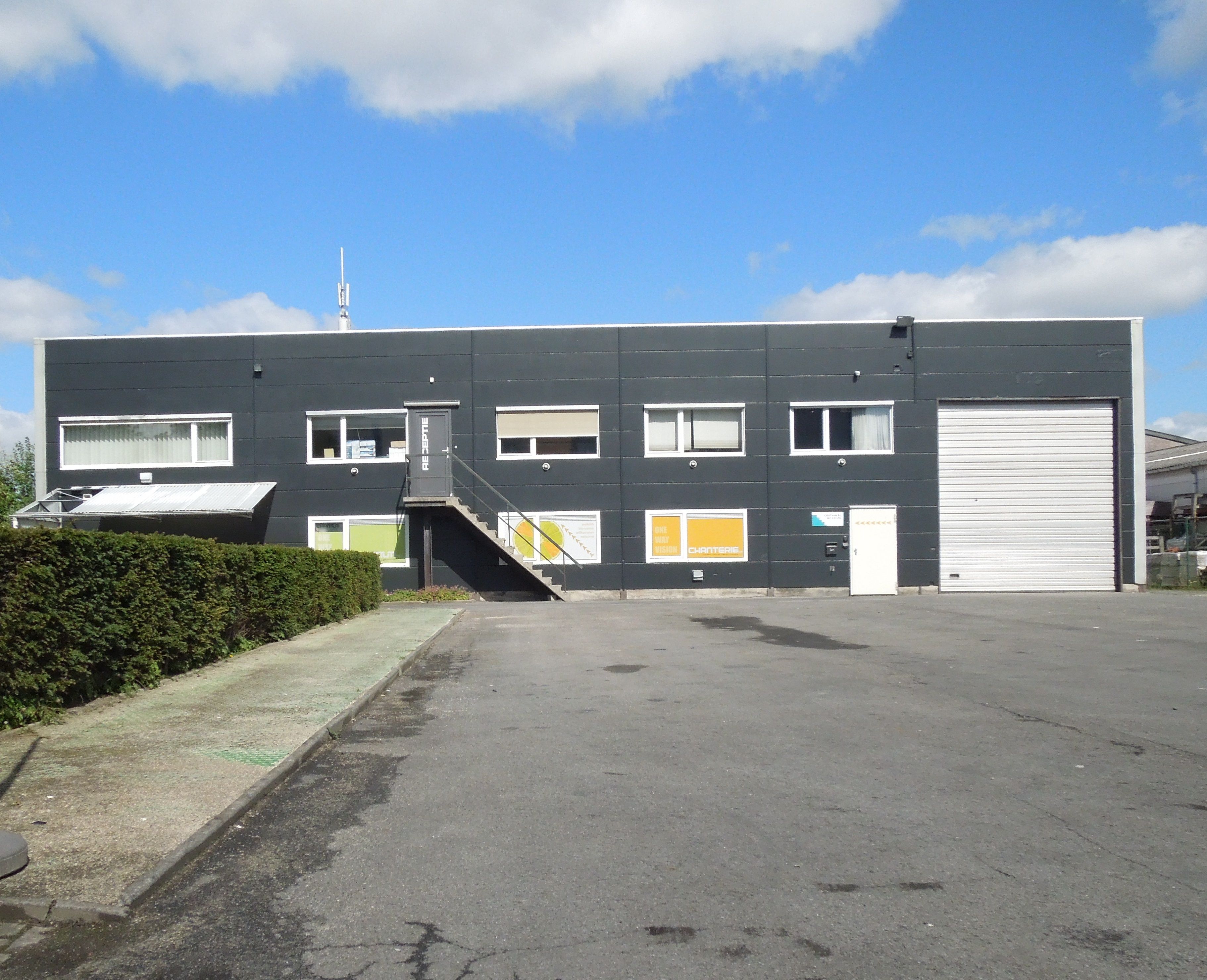 Multifunctioneel bedrijfsgebouw op IZ De Prijkels foto 2