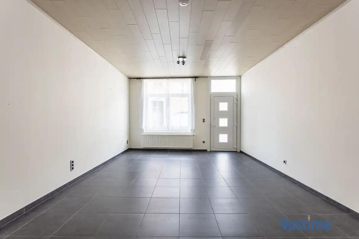 Charmante huurwoning met 2-3 slaapkamers, buitenruimte en garage foto 4