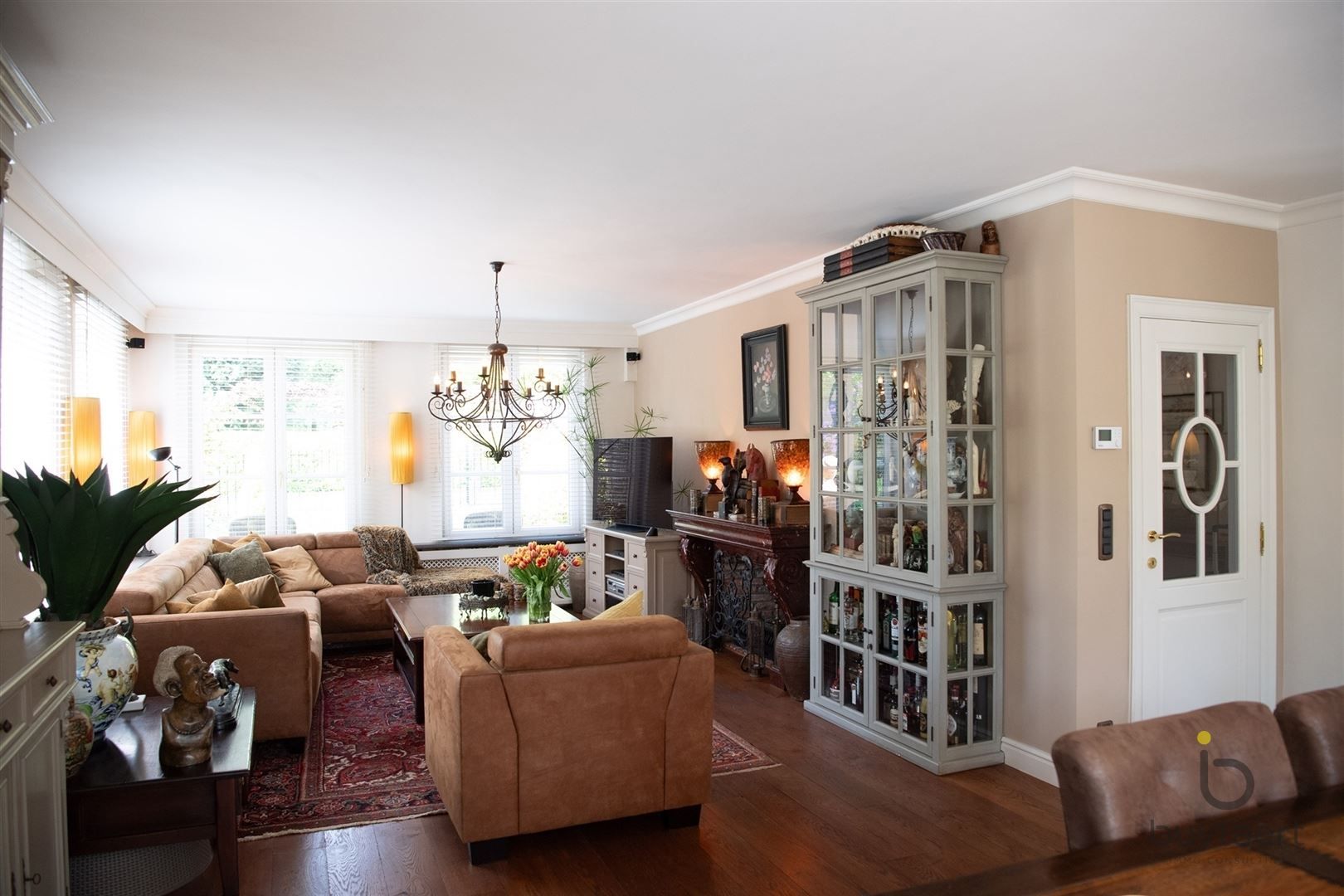 Stijlvolle villa vol originele elementen in het statige groene Koningshof! foto 9