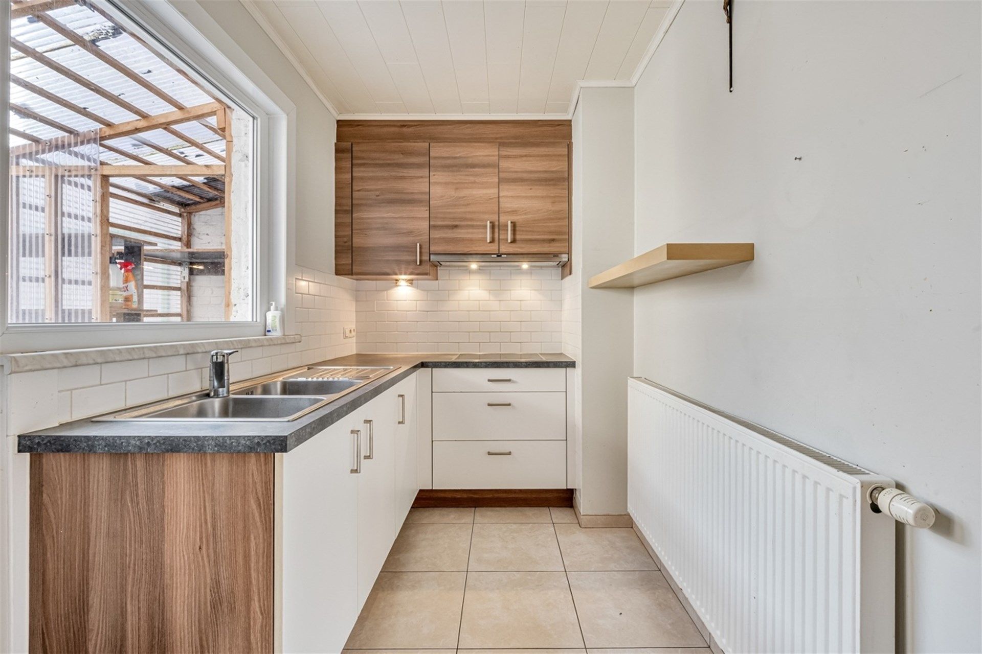 Instapklare woning met drie slaapkamers en koer te Hofstade foto 7