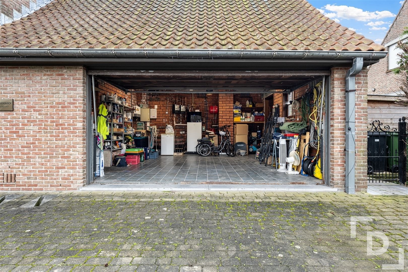 Ruime en energiezuinige villa te koop in Poperinge foto 34