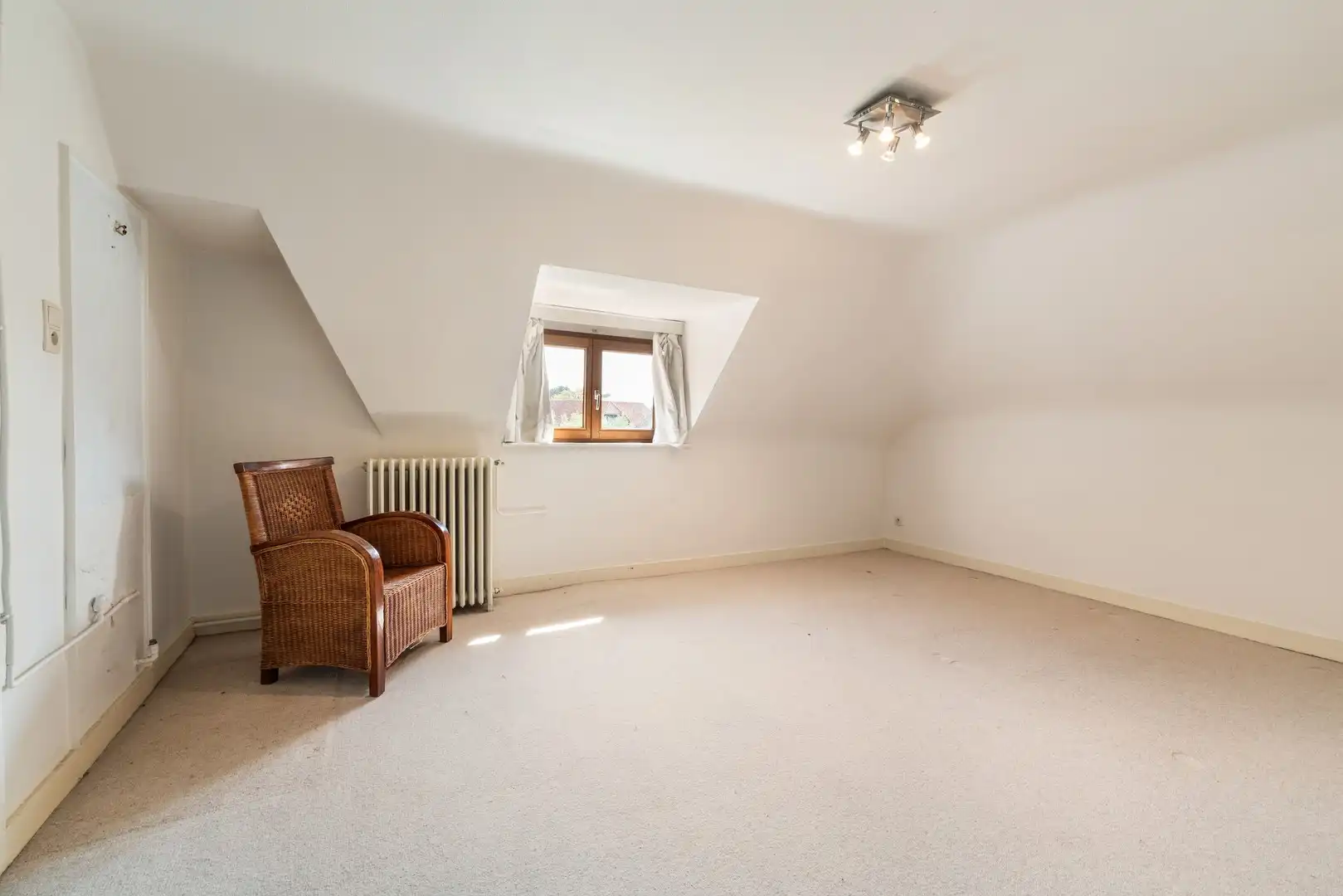 Karaktervolle interbellum villa in cottagestijl te koop. foto 16