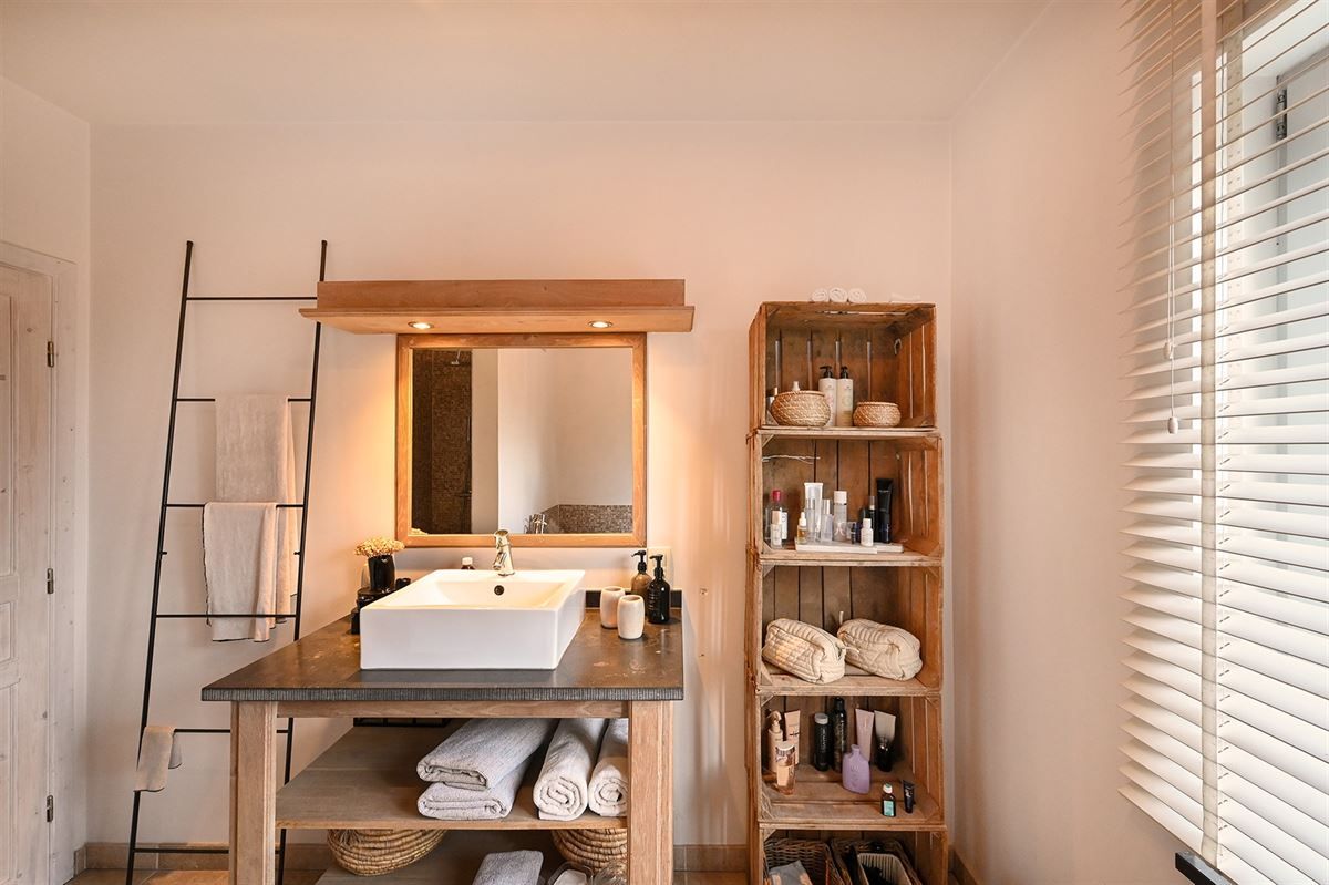 Tweewoonst, praktijkwoning of opbrengsteigendom foto 12