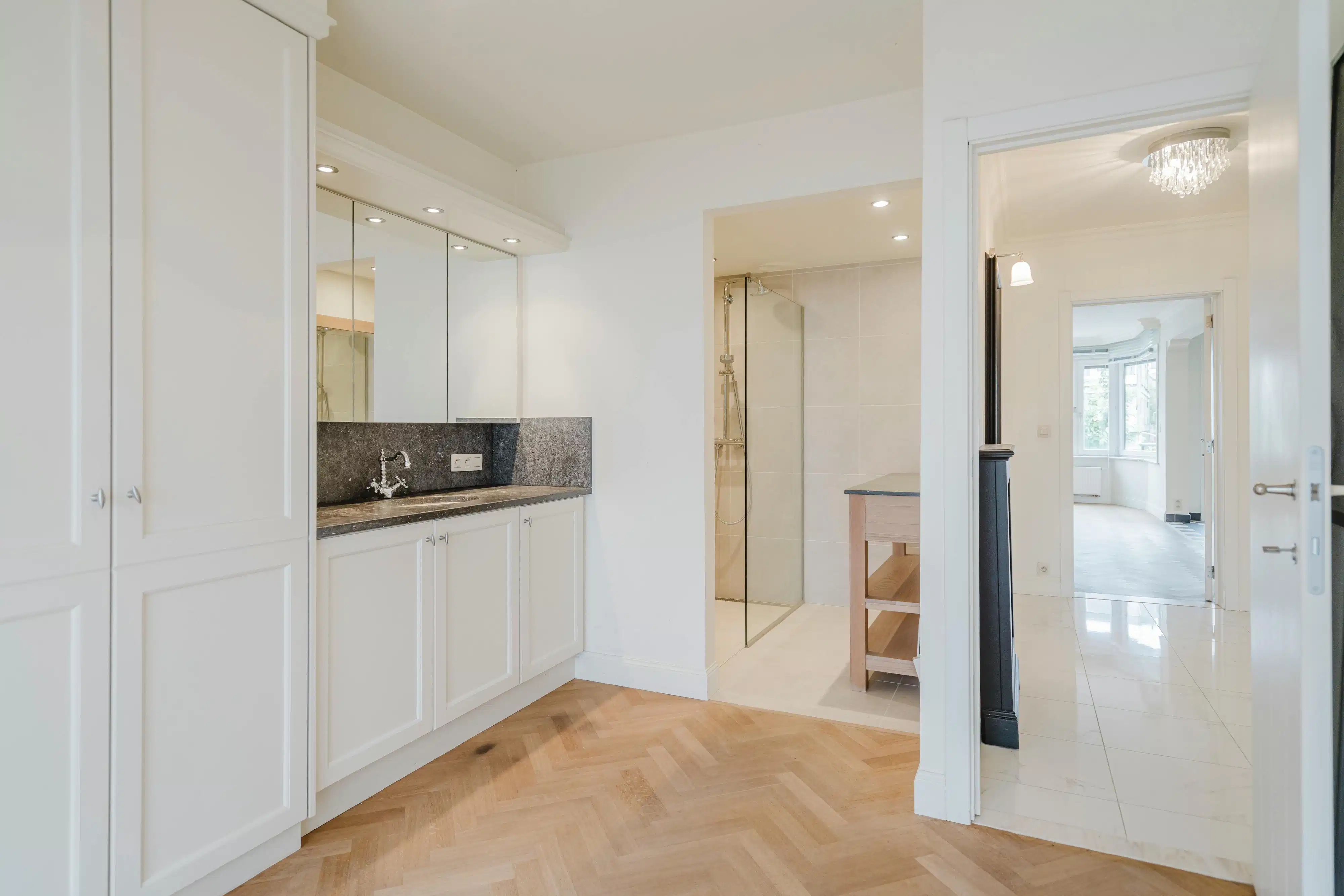 Instapklaar appartement met zuidterras aan de Leie foto 3