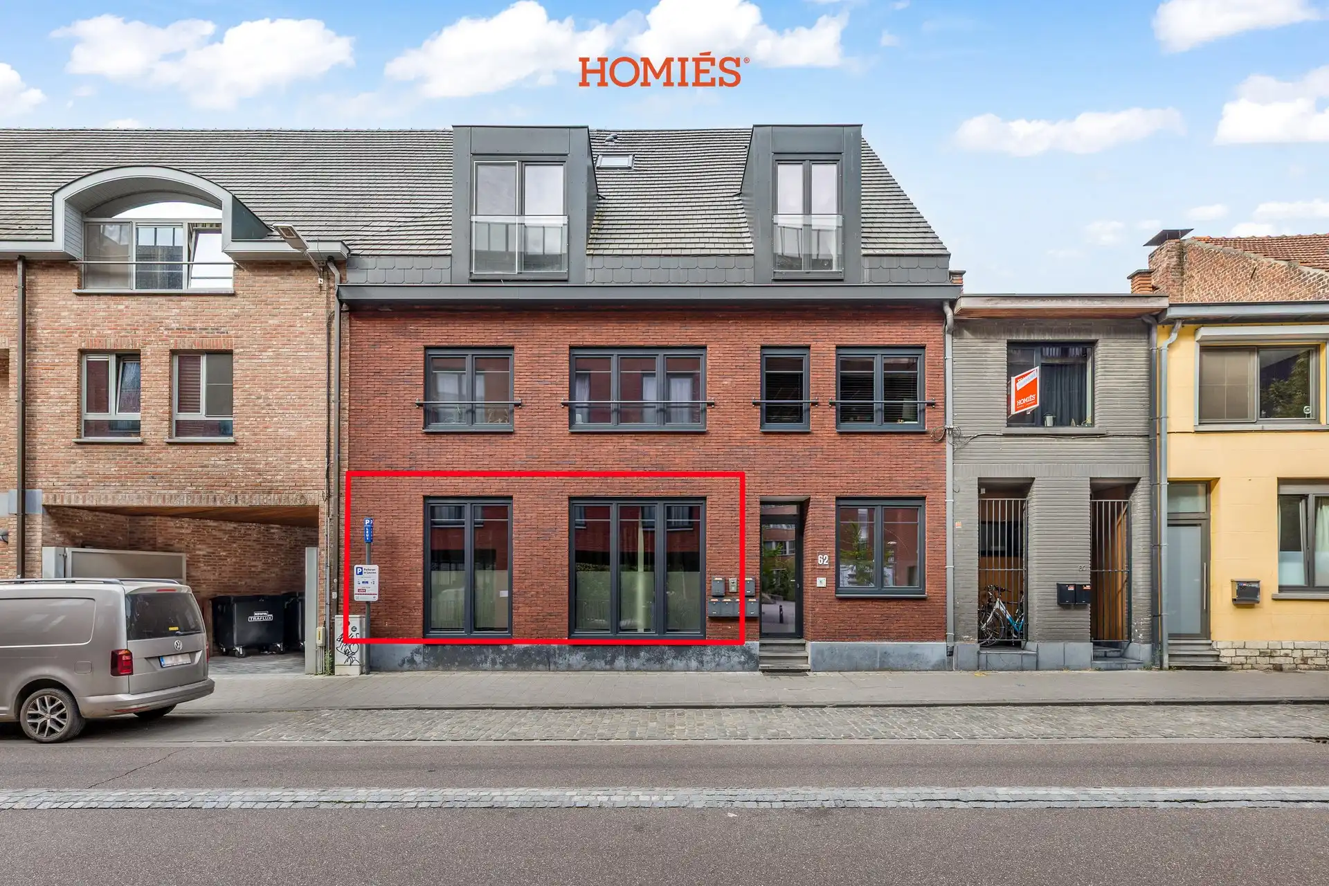 Moderne bemeubelde studio op centrale ligging foto 6