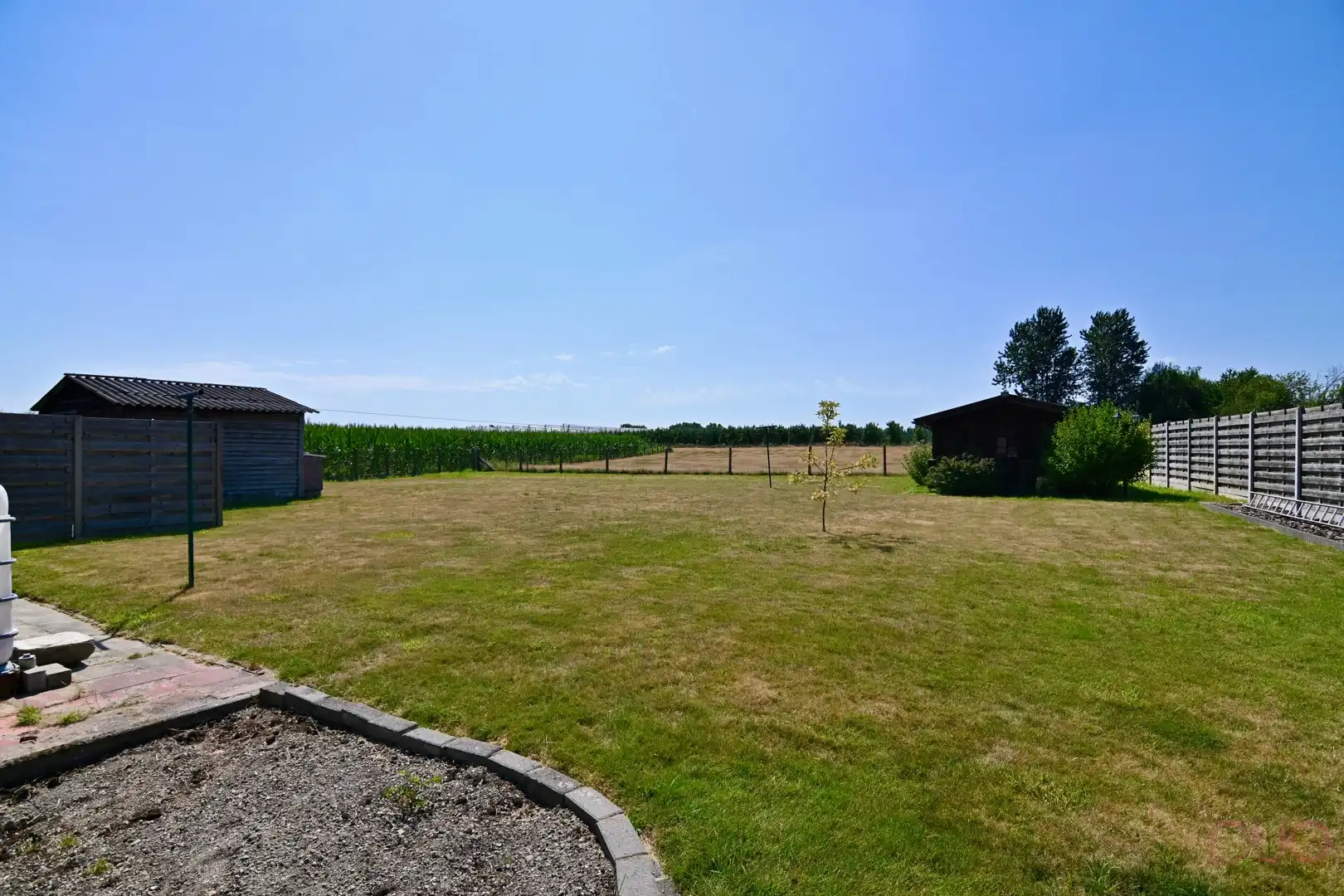 Landelijk wonen met eindeloos potentieel op een prachtig zuidgericht perceel van 14a91ca foto 2