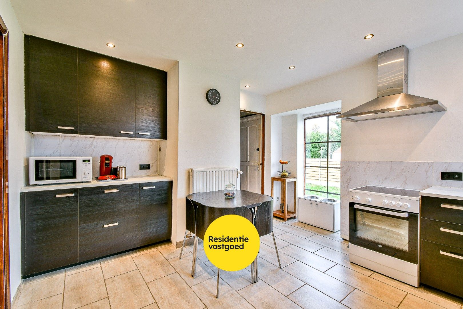 Vlot bereikbare villa met 4 slaapkamers foto 6