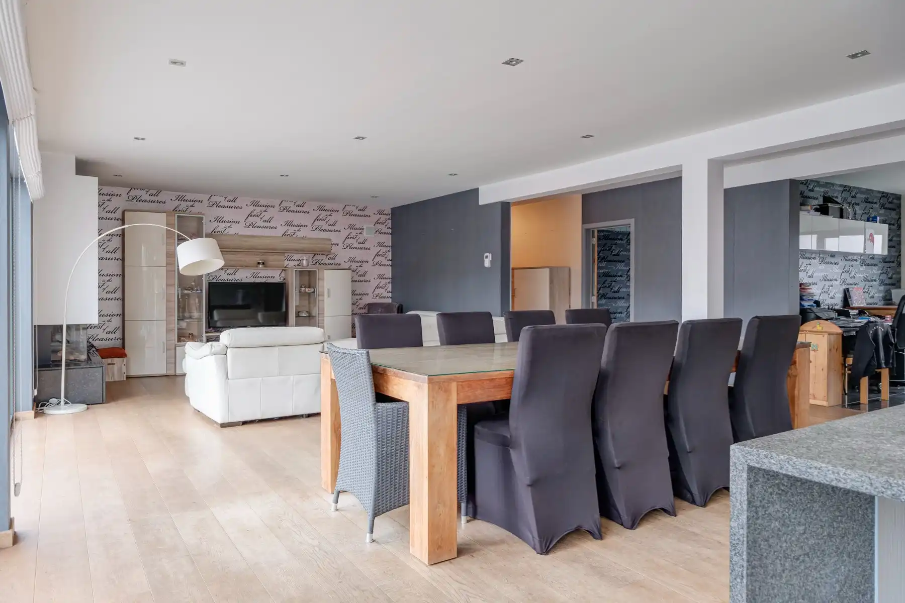 Riant gelijkvloers appartement met tuin op een boogscheut van Hasselt! foto 11