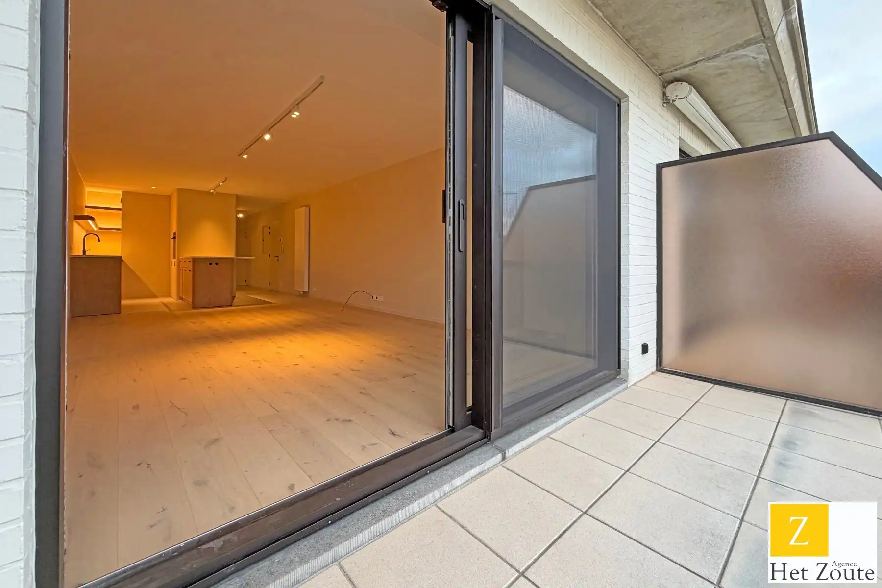 Gerenoveerd app - vlakbij Zeedijk - inclusief staanplaats foto 8