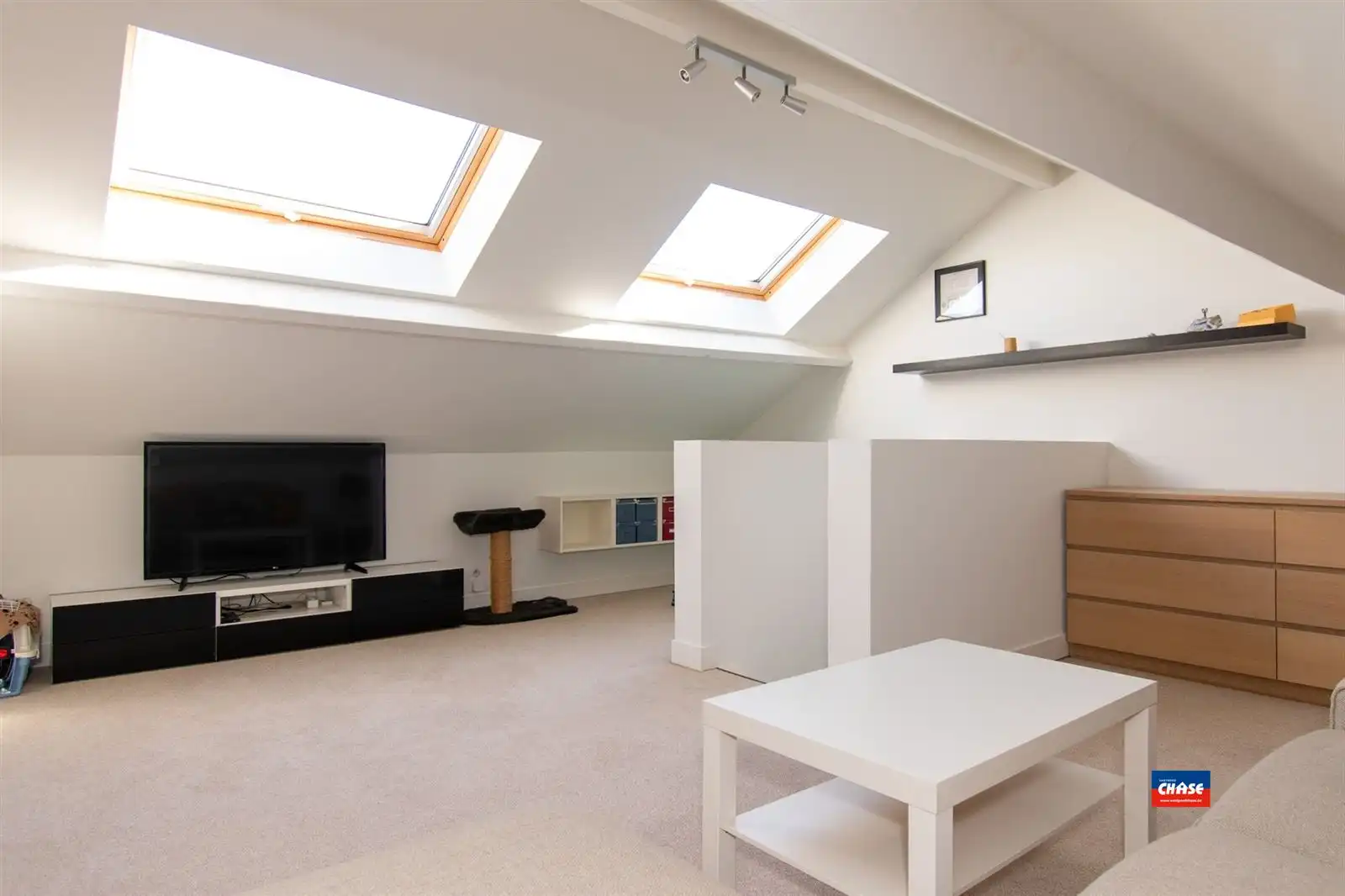 Gerenoveerde woning met 3 slaapkamers + tuin foto 15