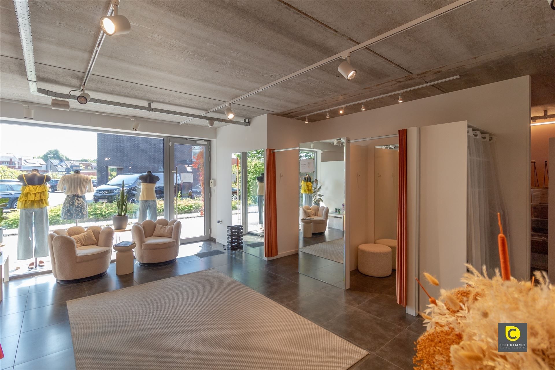 Handelspand in het centrum van Aartselaar! foto 5