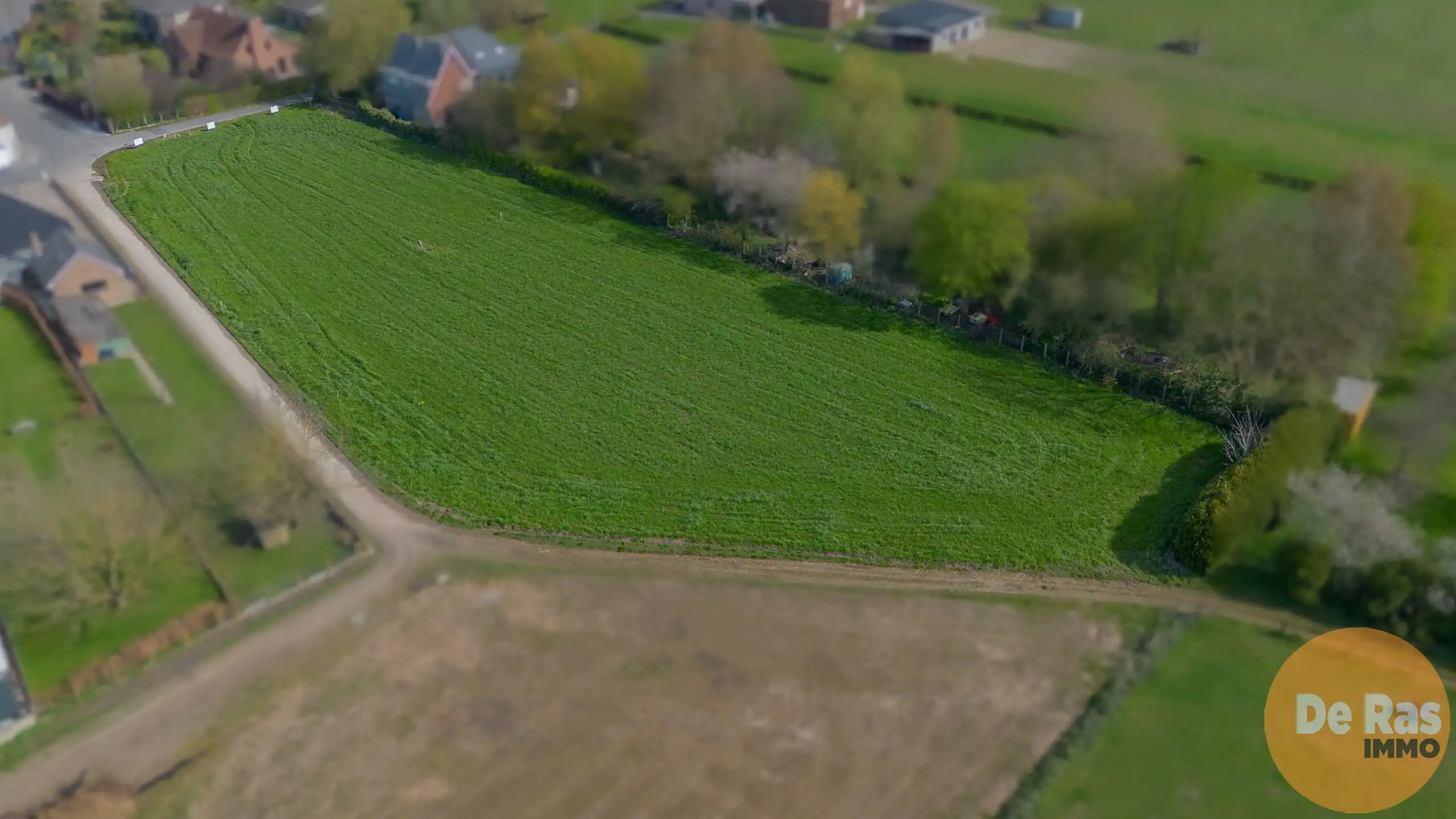 NIEUWERKERKEN - Ideaal gelegen bouwgrond voor HOB op5a foto 2