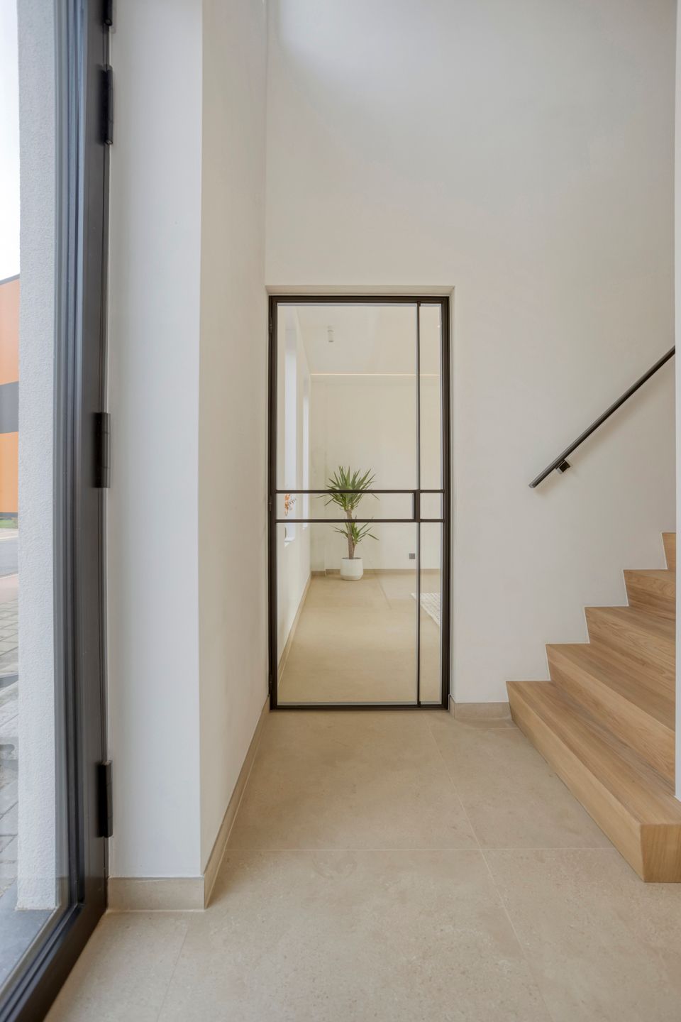 Moderne, energiezuinige woning met luxe afwerking foto 10