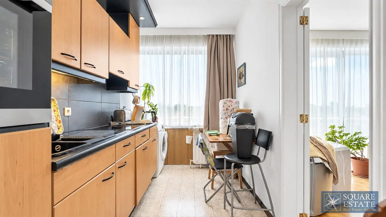 Prachtig appartement met 2 slaapkamers, terras en parkeerplaats foto 3
