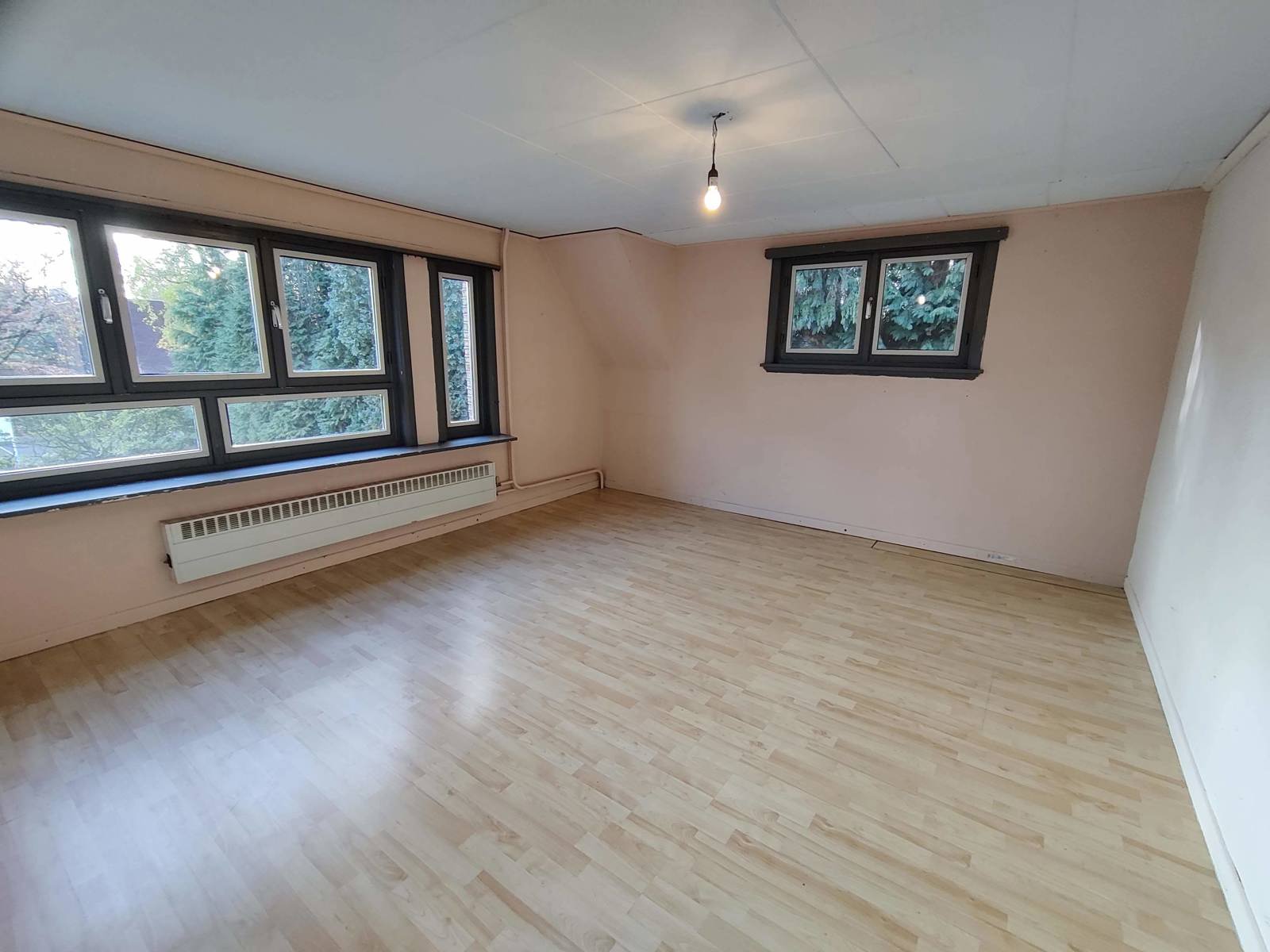 Charmante woning met magazijn  foto 9