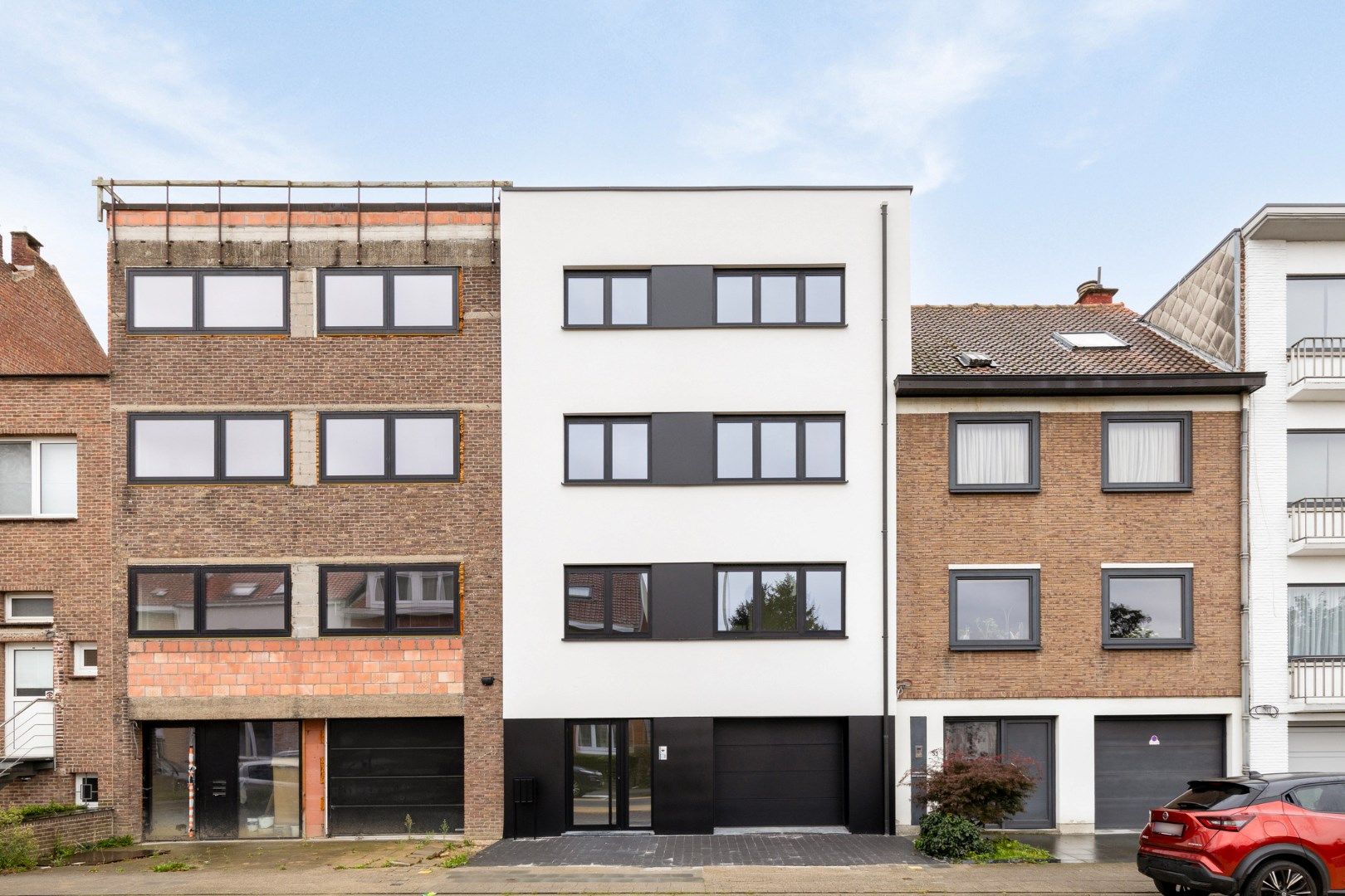 Modern nieuwbouwappartement met tuin, garage en 3% registratievoordeel foto 2