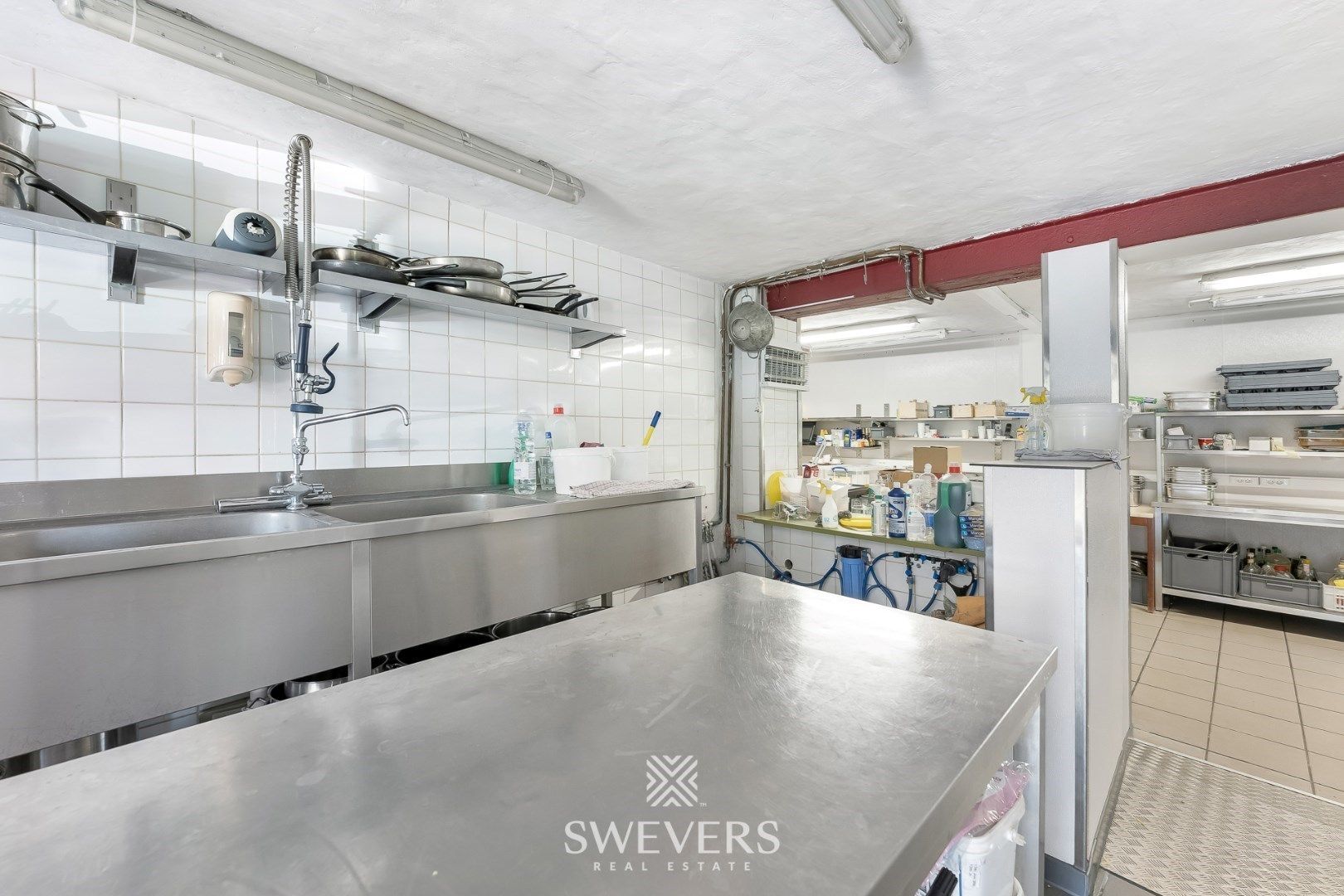 Authentiek herenhuis op 77a met stallingen foto 15